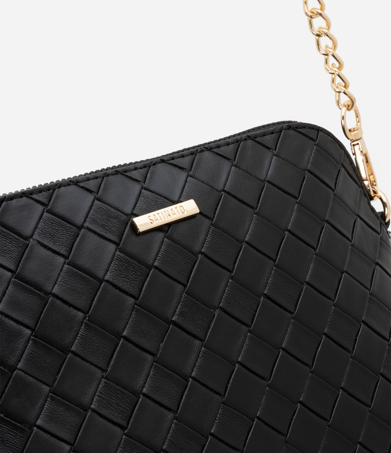 Bolsa Transversal Pequena com Efeito Tressê e Alça de Corrente Preto 5