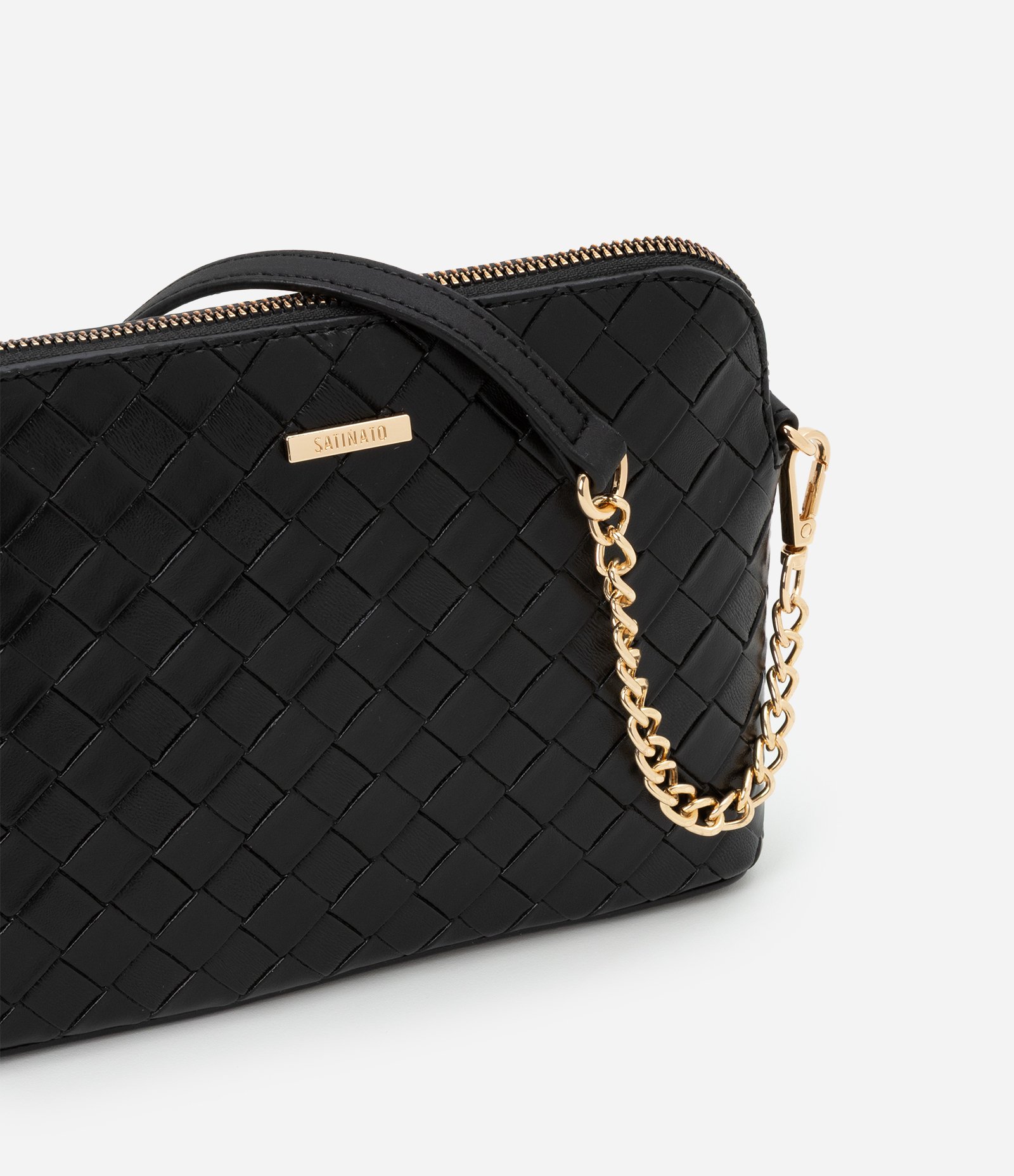 Bolsa Transversal Pequena com Efeito Tressê e Alça de Corrente Preto 7