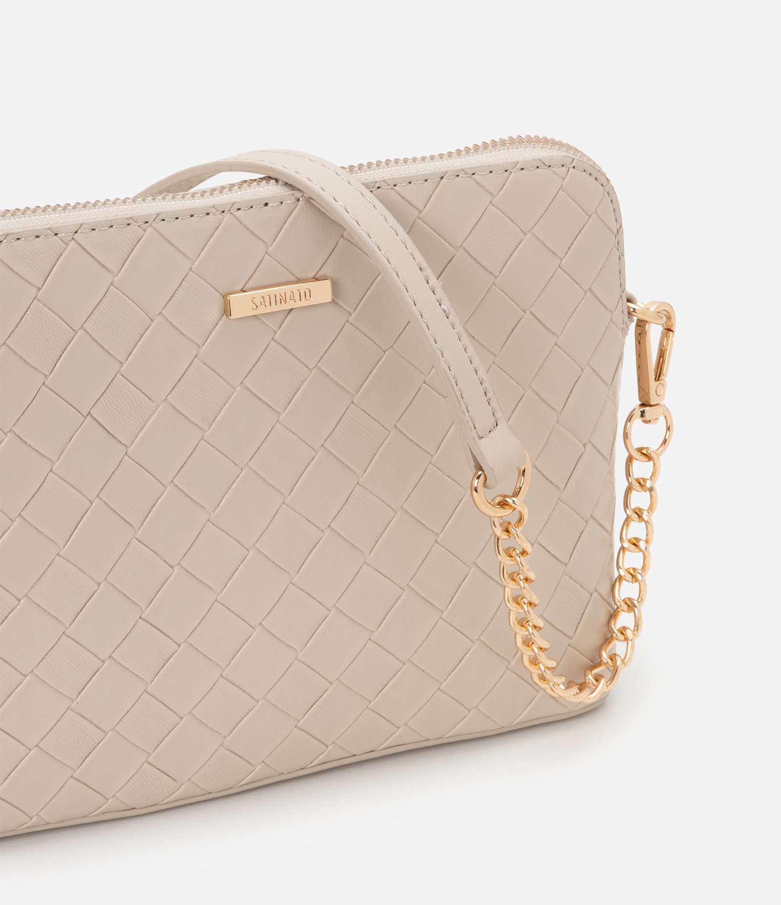 Bolsa Transversal Pequena com Efeito Tressê e Alça de Corrente Bege 5