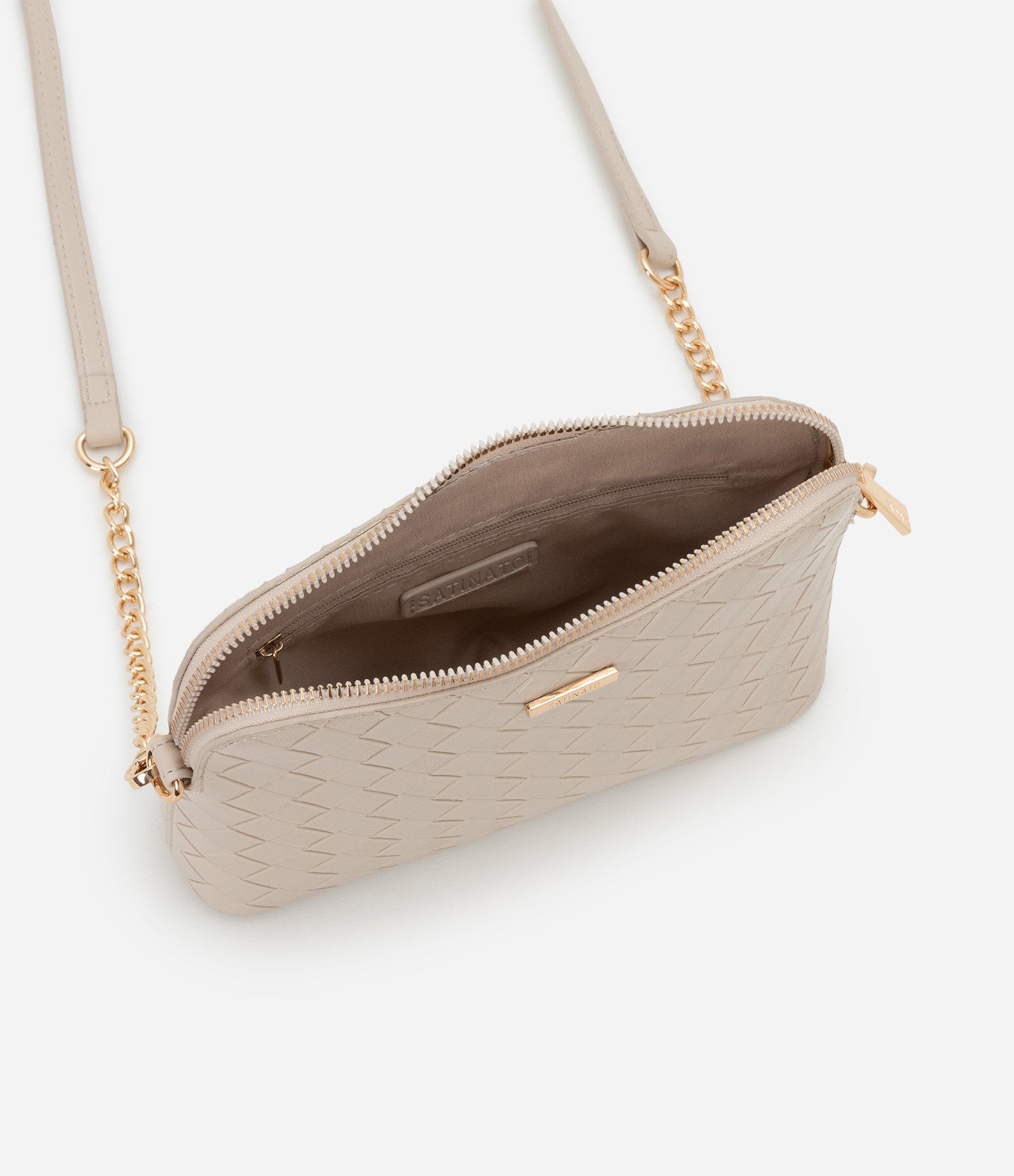 Bolsa Transversal Pequena com Efeito Tressê e Alça de Corrente Bege 7