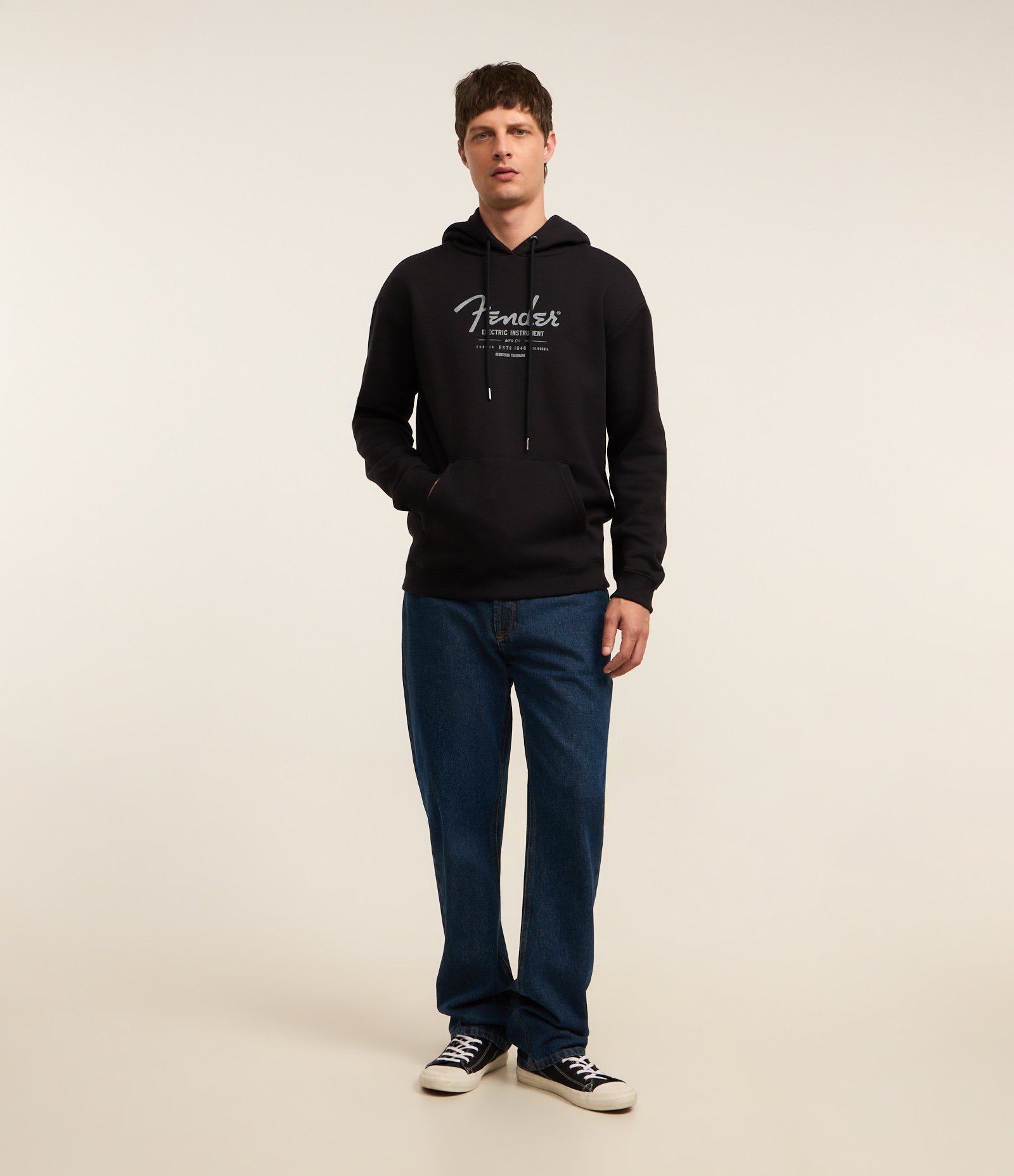 Casaco Fechado em Moletom com Felpa com Estampa Lettering e Capuz Preto 2