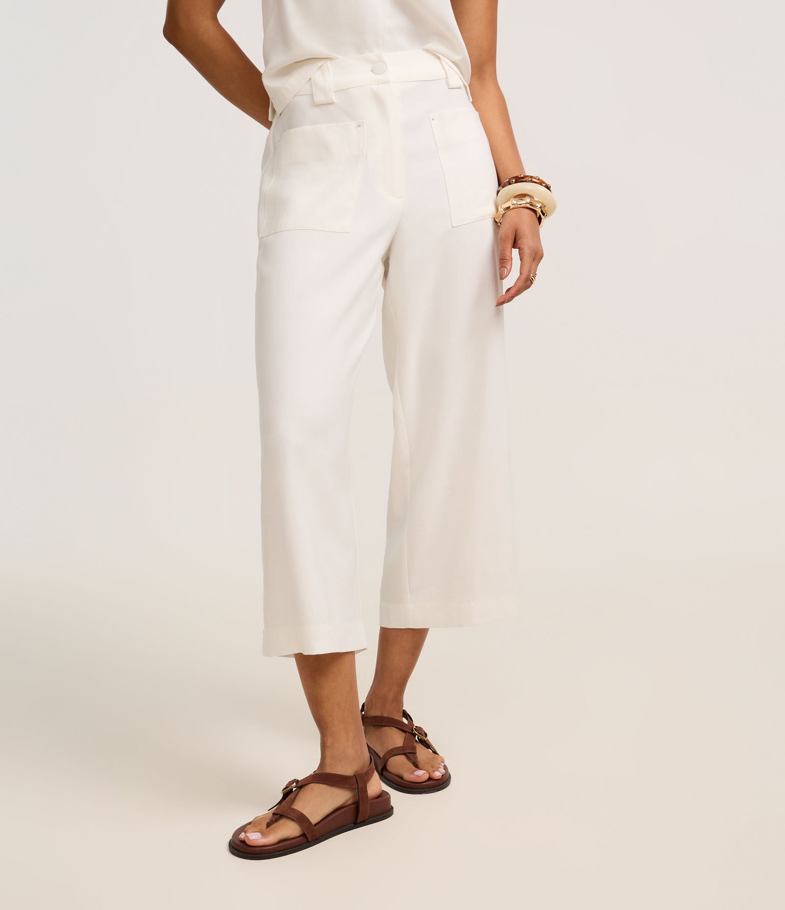 Calça Pantacourt com Amarração Frontal Branco 3