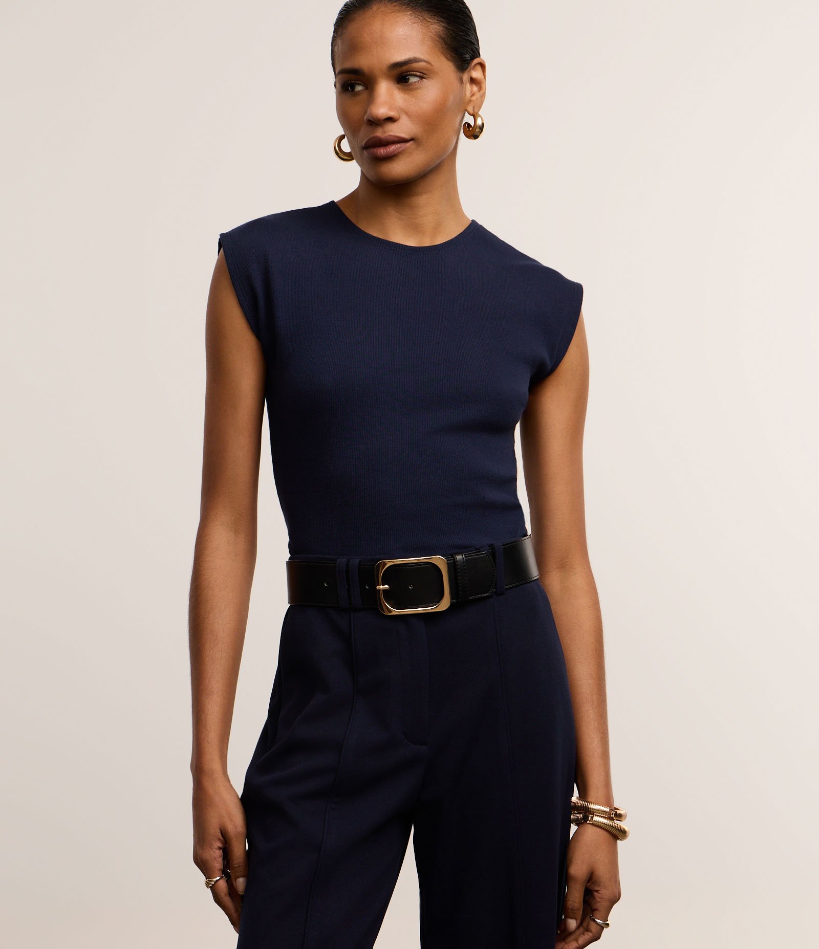 Blusa Canelada em Ribana com Manga Sem Cava Azul Marinho 1