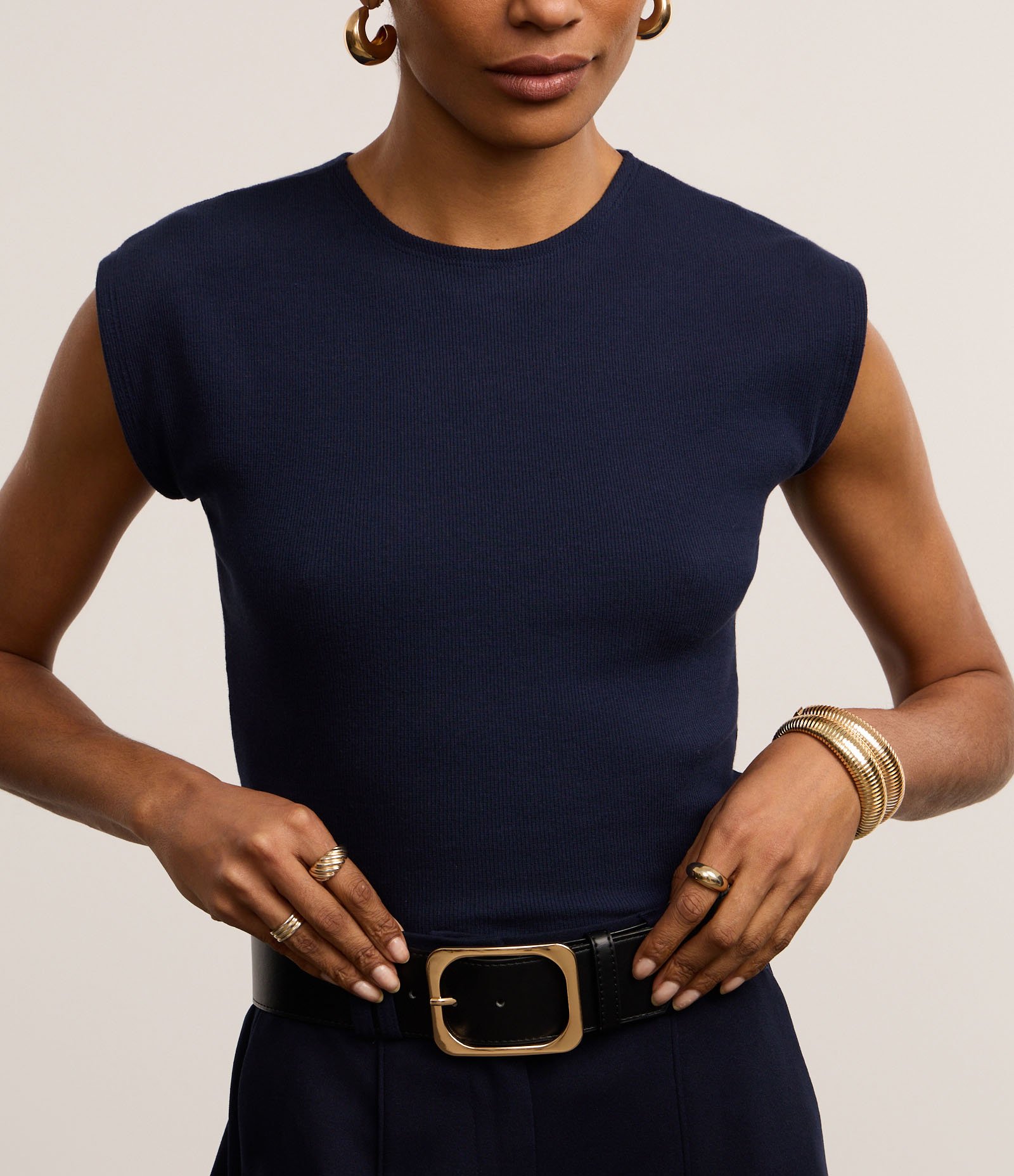 Blusa Canelada em Ribana com Manga Sem Cava Azul Marinho 4