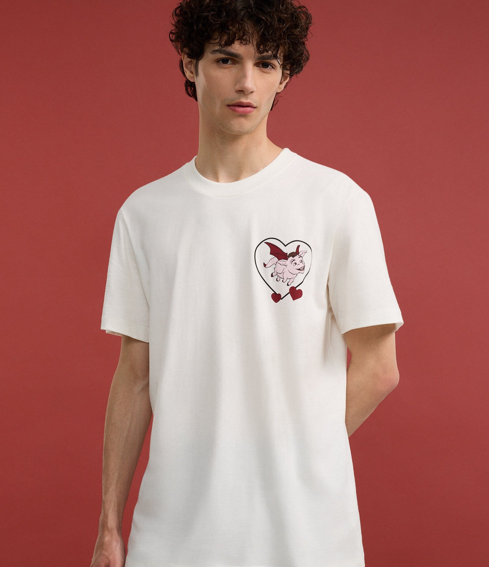 Camiseta Comfort em Algodão com Estampa Shrek e Lettering Love Is Love Branco 3