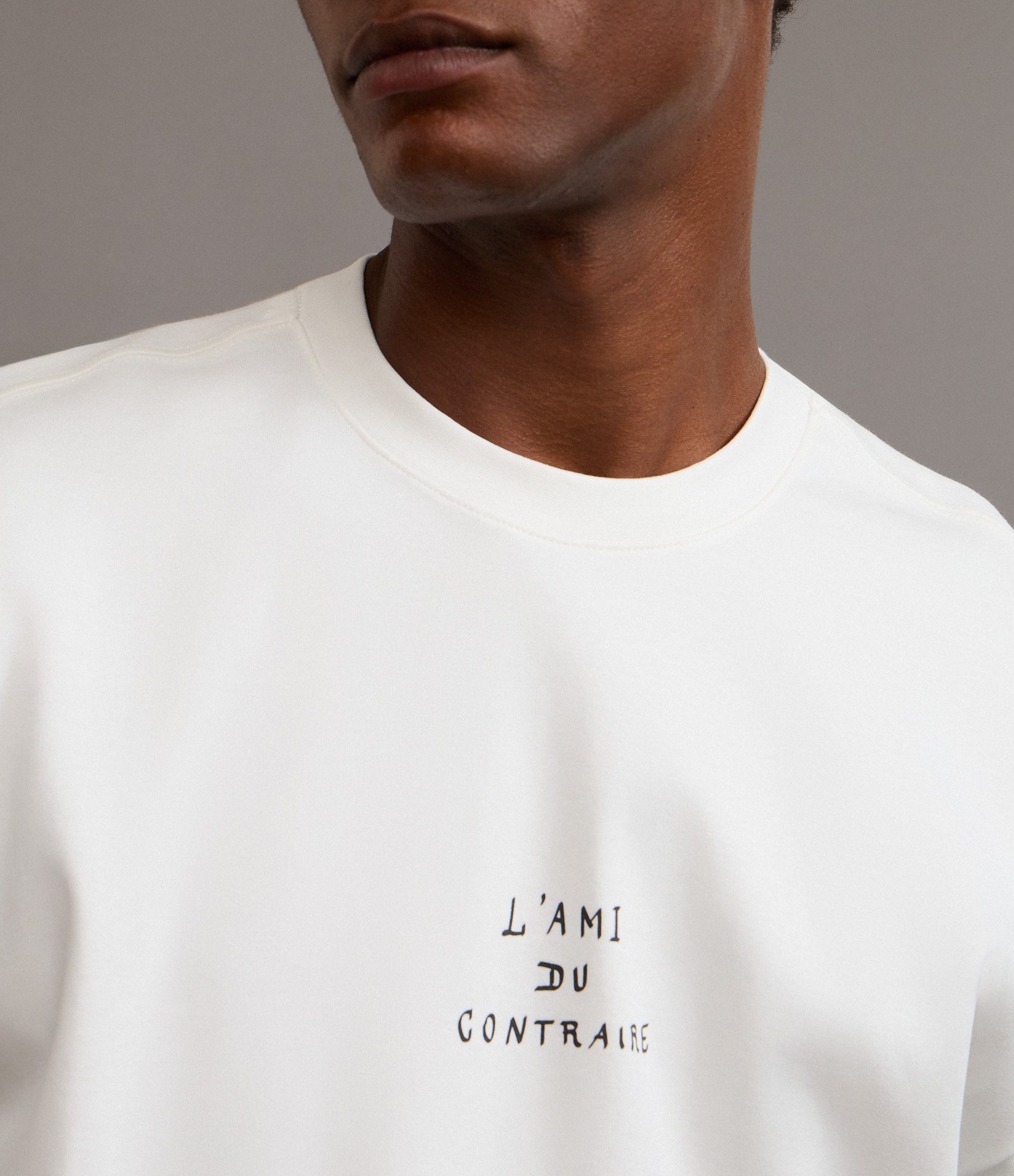 Camiseta Boxy em Cotton com Estampa Frente e Costas Art Noveau Branco 4