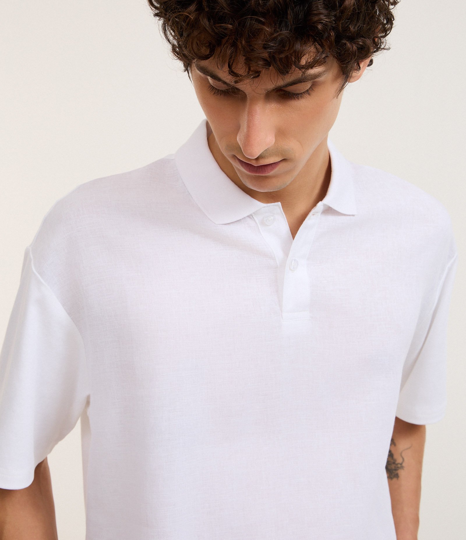 Camisa Polo Boxy em Linho e Malhão Branco 4