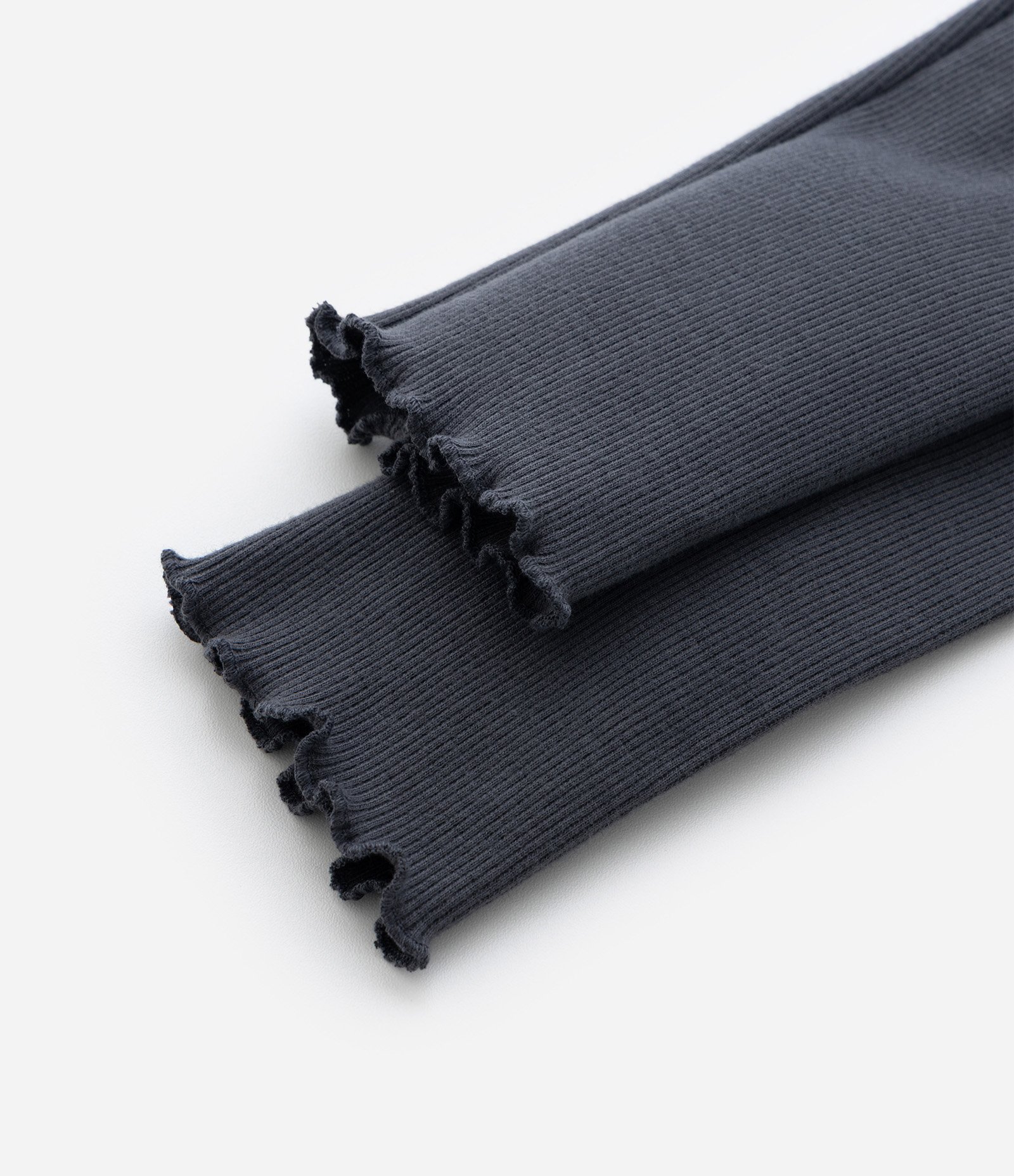 Calça Legging Infantil Canelada com Frufru na Barra - Tam 1 a 6 Anos Cinza 4