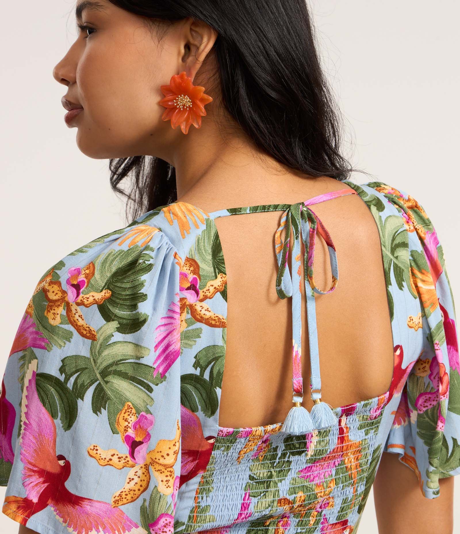 Blusa Cropped em Chalis com Estampa de Tropical Azul 4