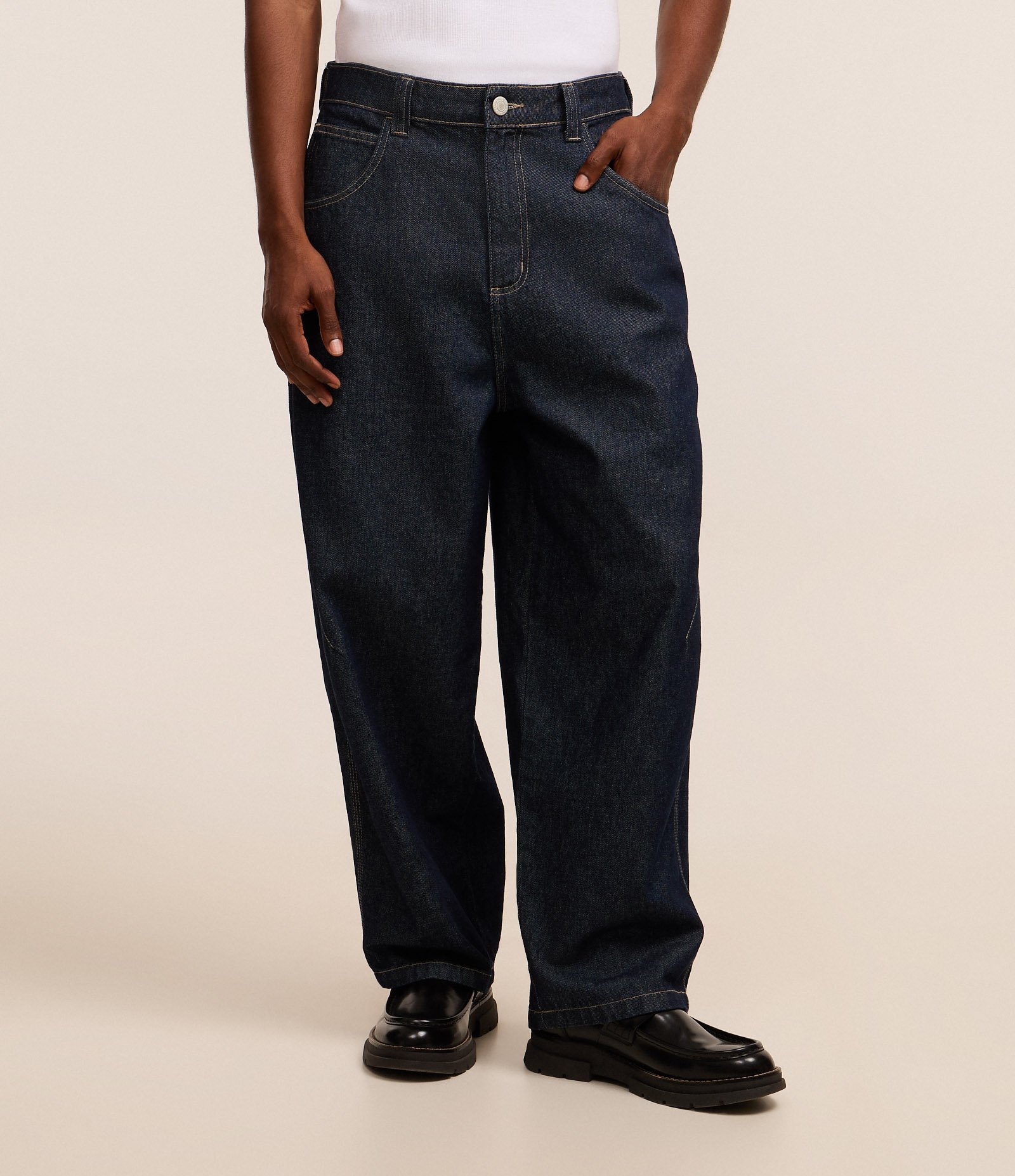 Calça Skater em Jeans com Costuras Contrastantes Azul 2