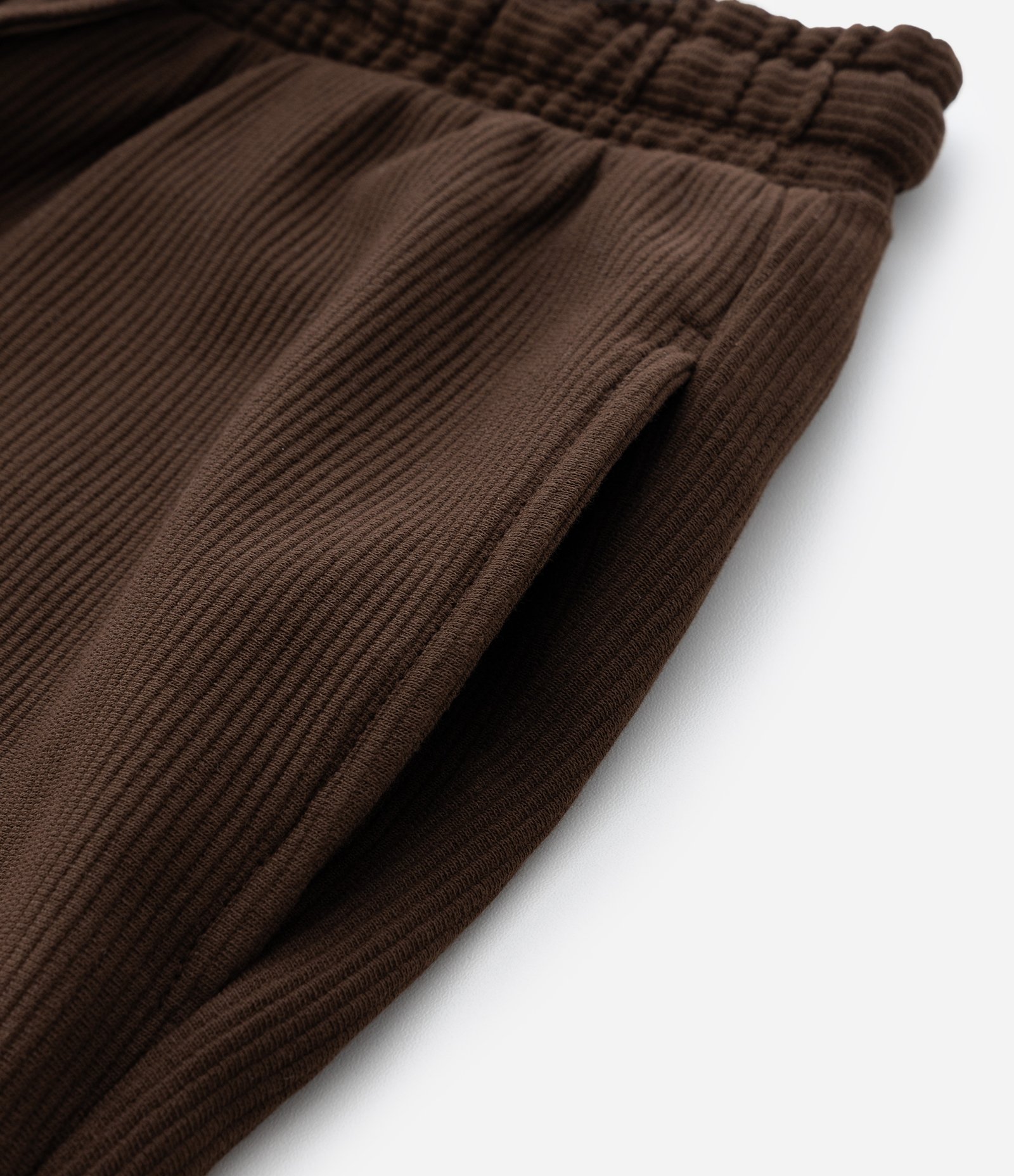 Bermuda Infantil em Moletom Liso com Etiqueta - Tam 5 a 14 Anos Marrom Escuro 3