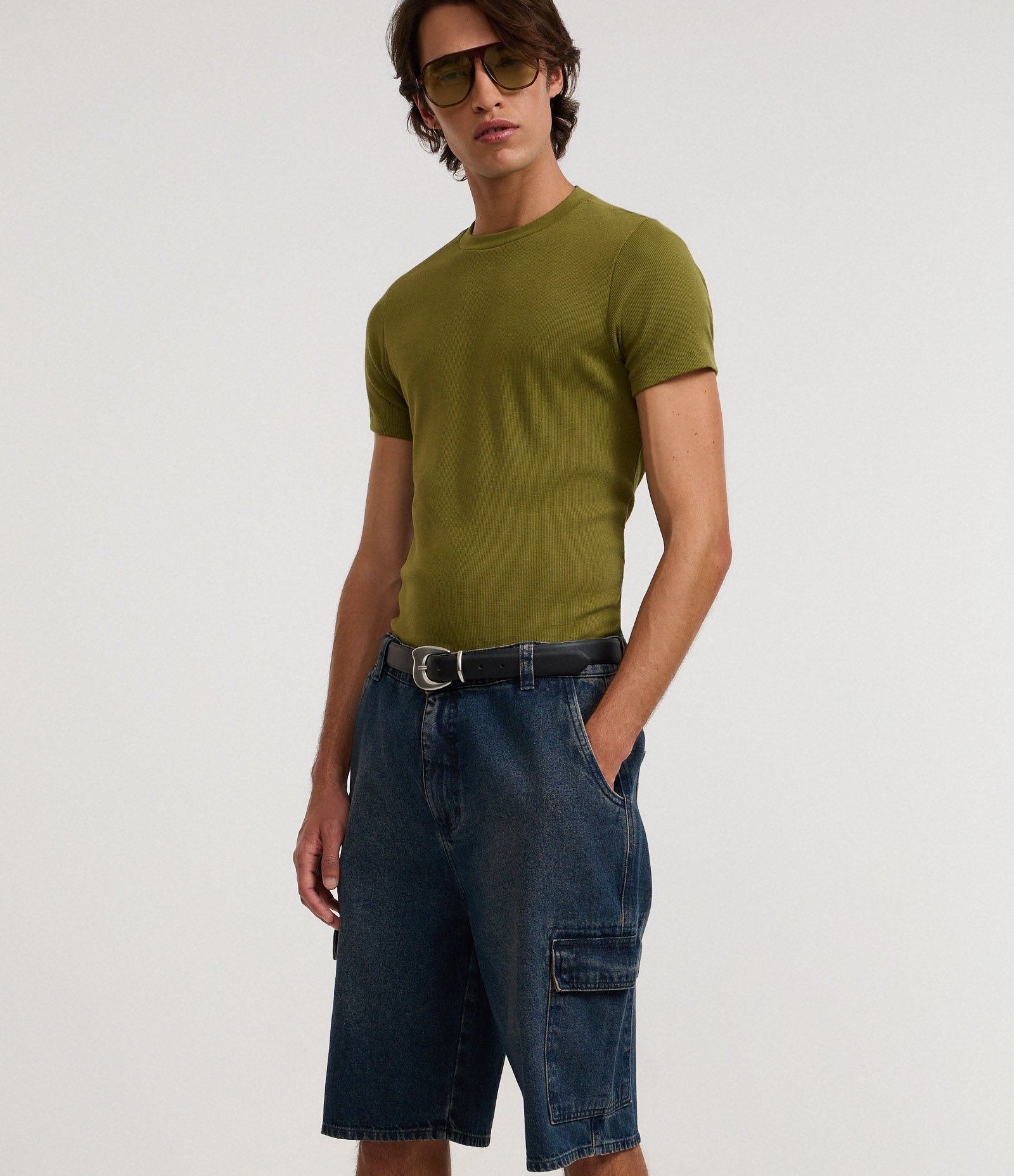 Bermuda Baggy Cargo em Jeans Azul Escuro 3