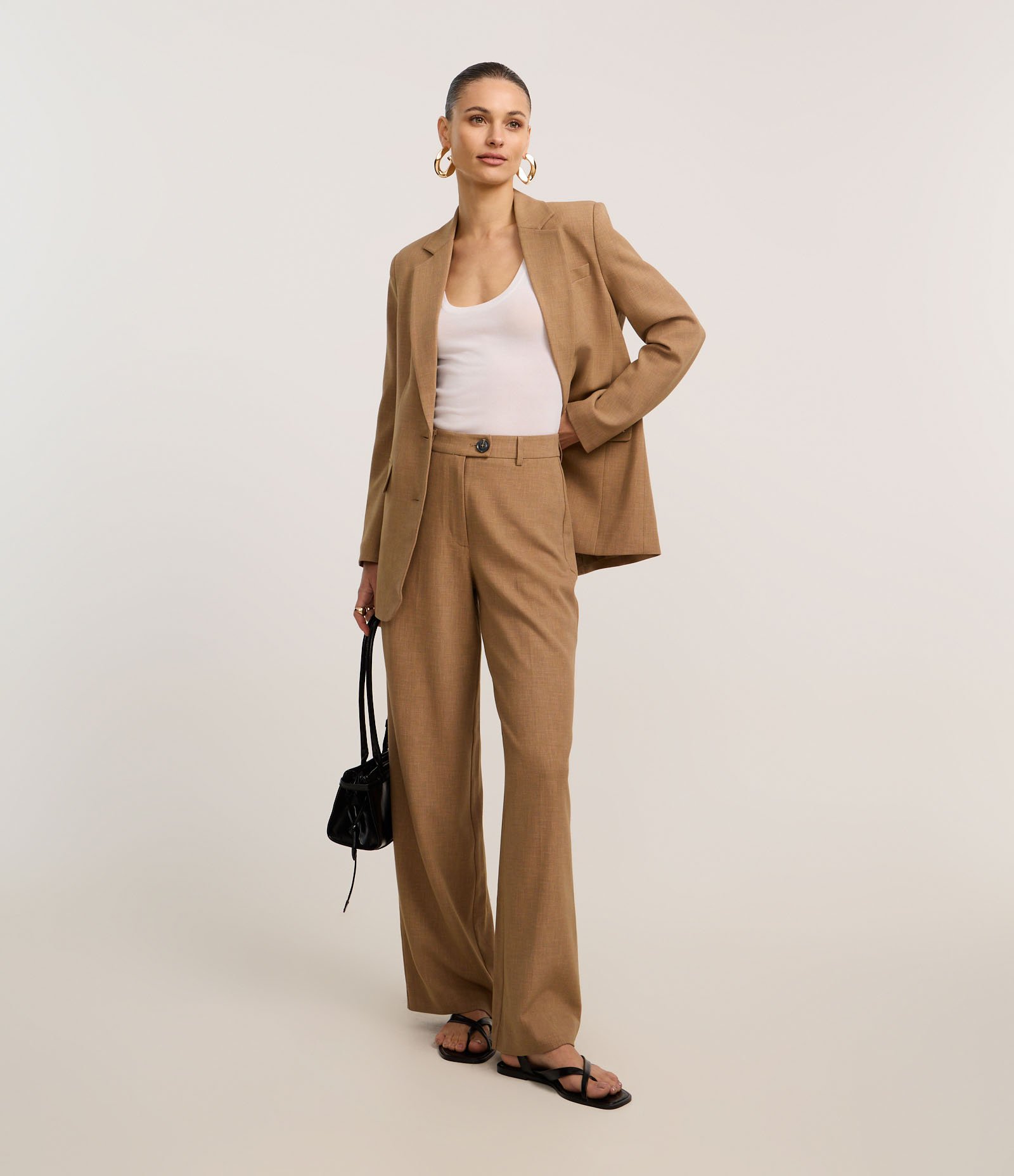 Calça Wide Leg Alfaiatada com Estampa Xadrez Pontilhada Marrom 1