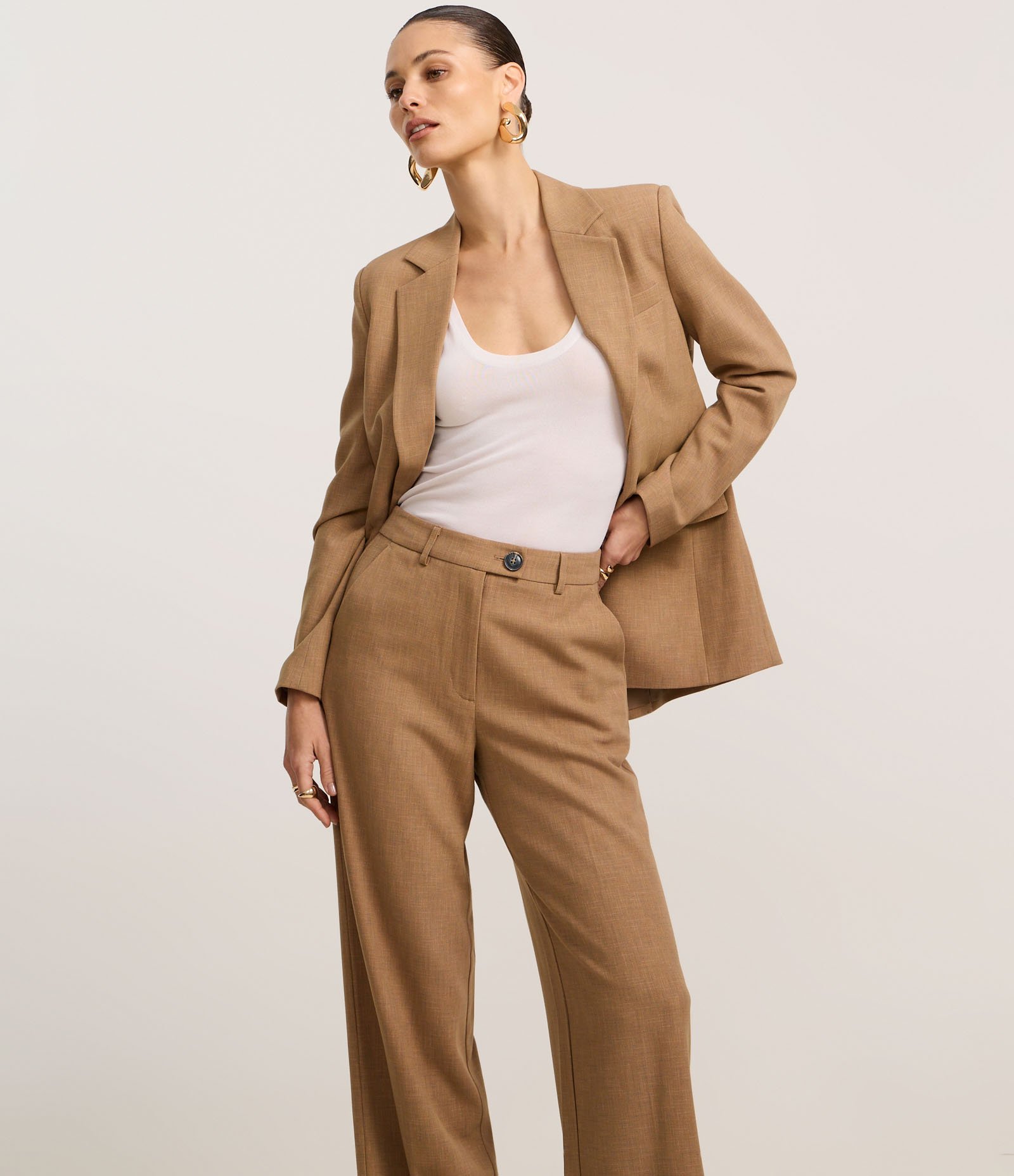 Calça Wide Leg Alfaiatada com Estampa Xadrez Pontilhada Marrom 2