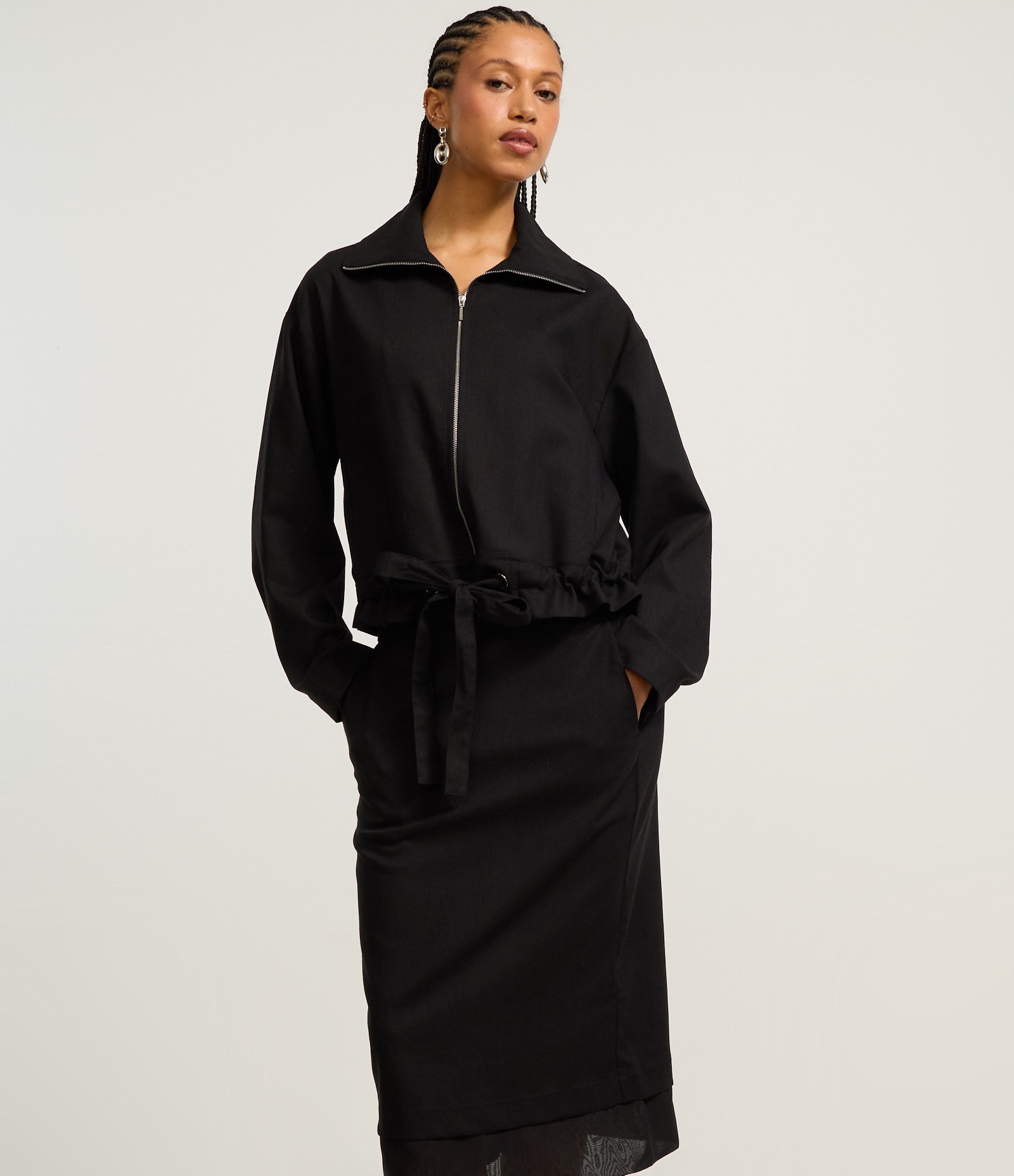 Saia Midi em Viscose com Sobreposição e Transparência Preto 2