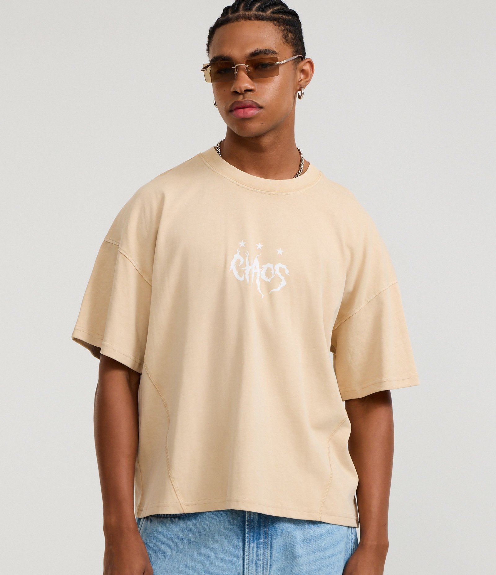 Camiseta Boxy em Algodão com Estampa Frente e Costas Chaos Bege 1