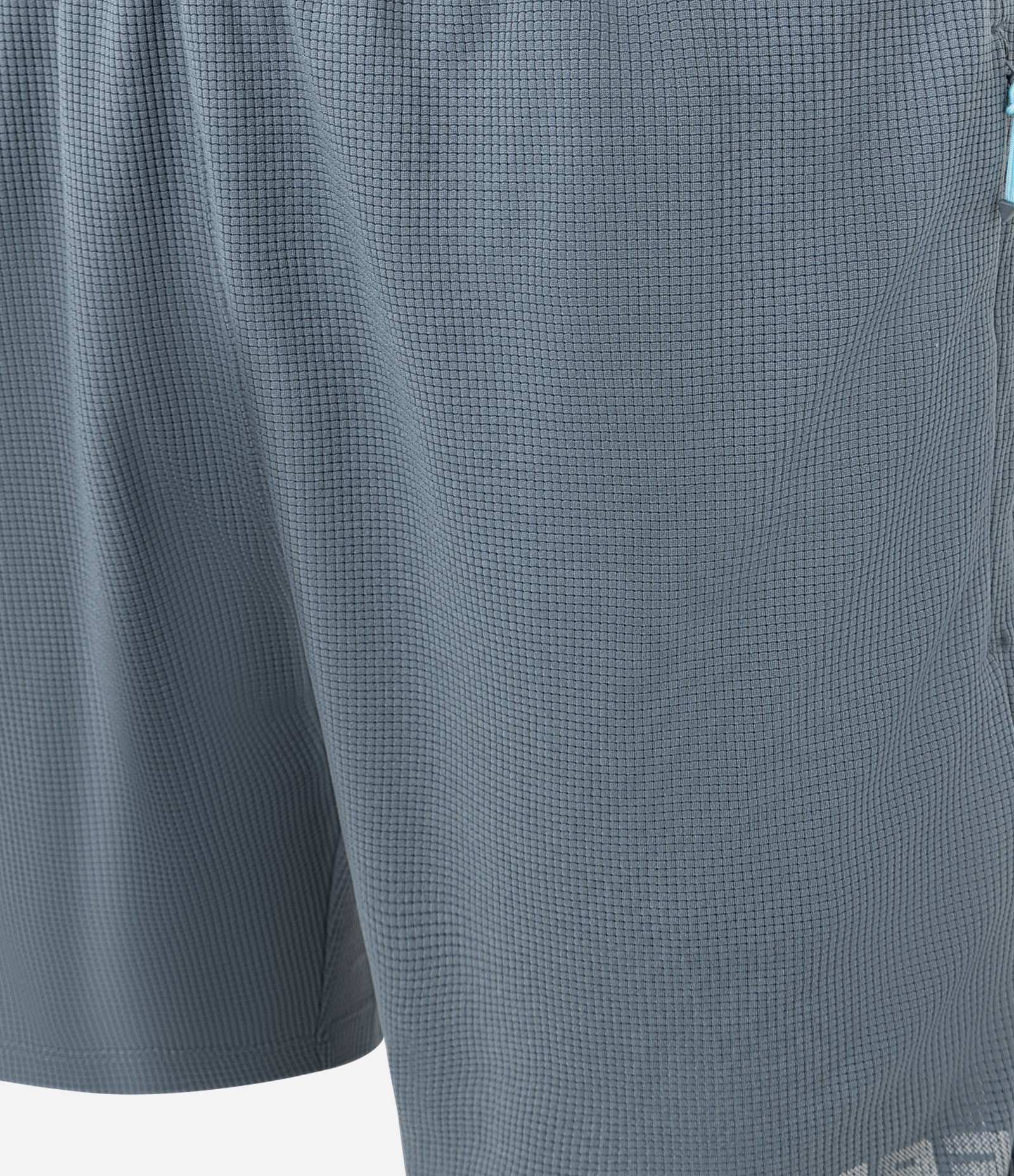 Bermuda Esportiva com Cós Elástico Cinza 13