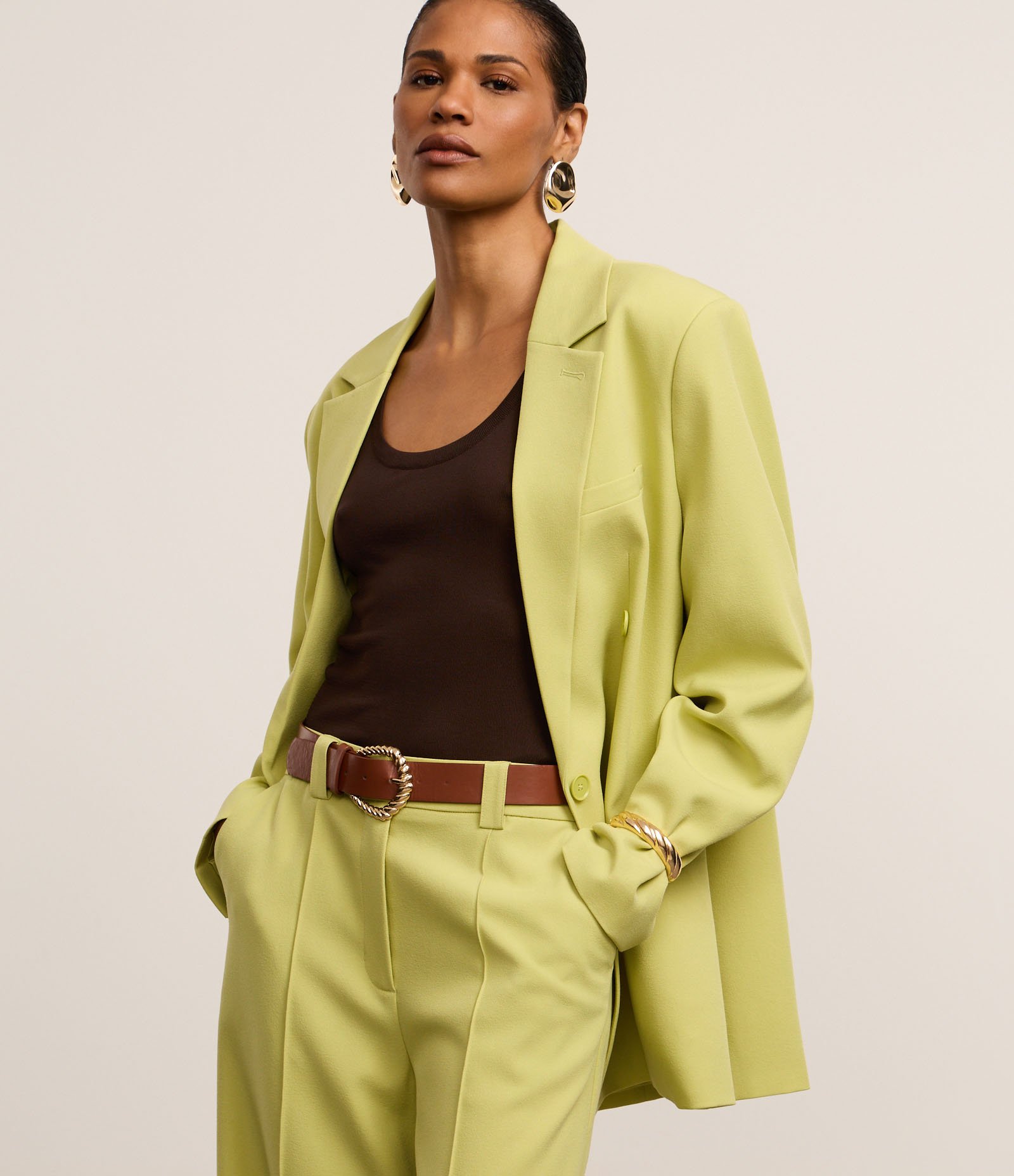 Blazer Over Alfaiatado com Linho e Botões Duplos 7