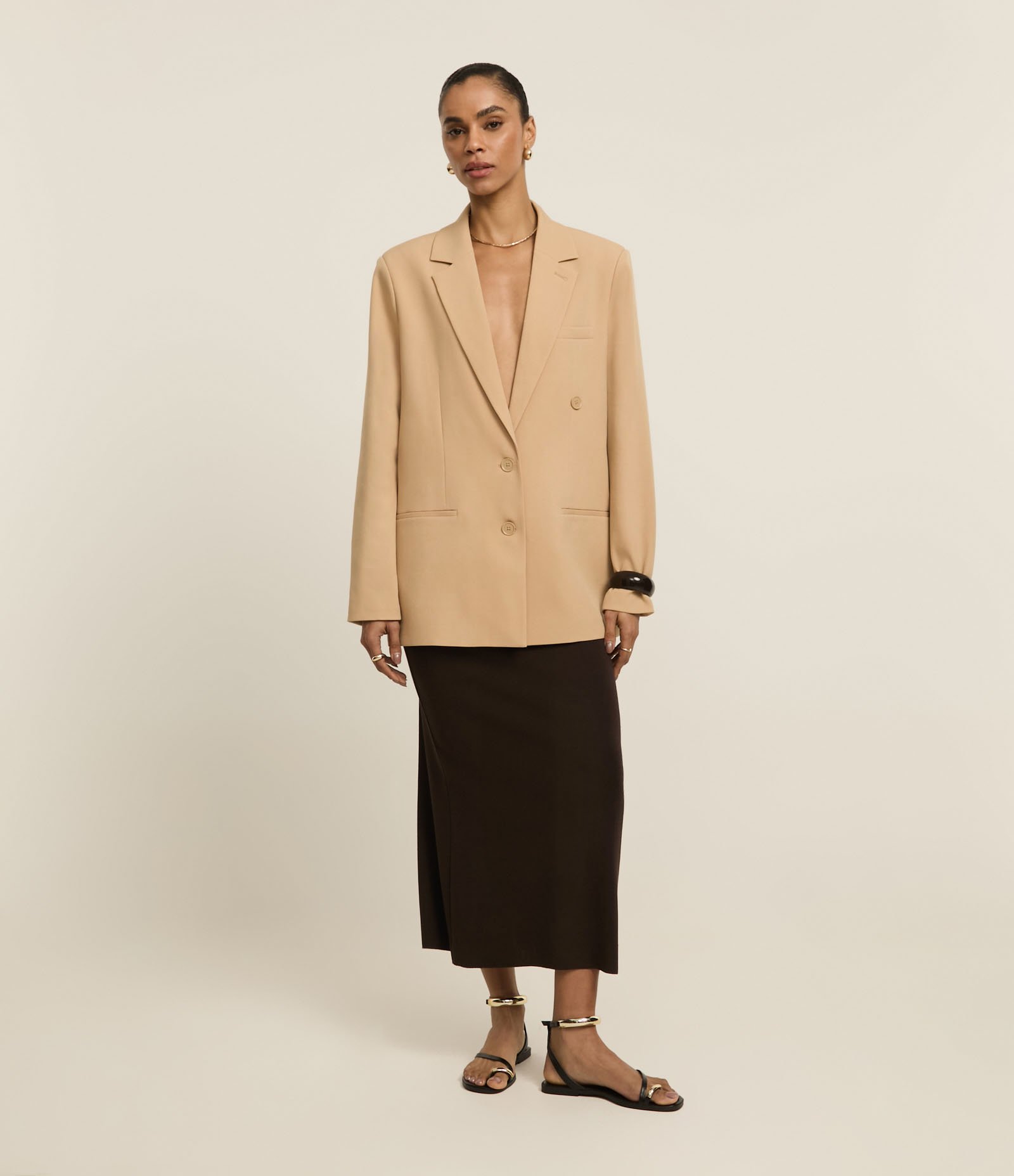 Blazer Over Alfaiatado com Linho e Botões Duplos Marrom 2