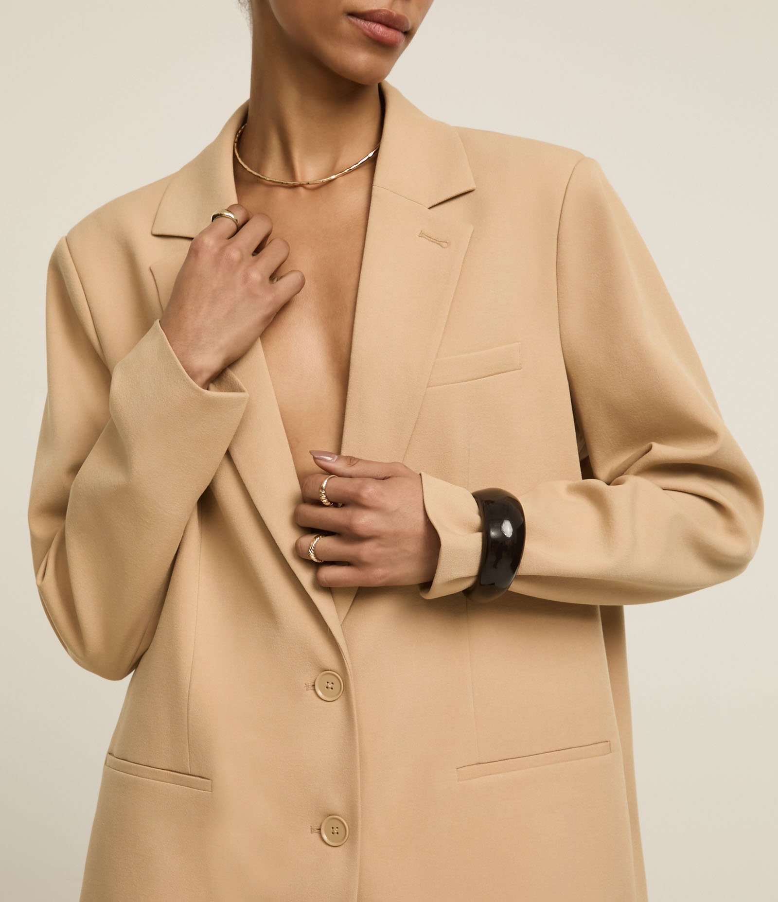 Blazer Over Alfaiatado com Linho e Botões Duplos Marrom 3