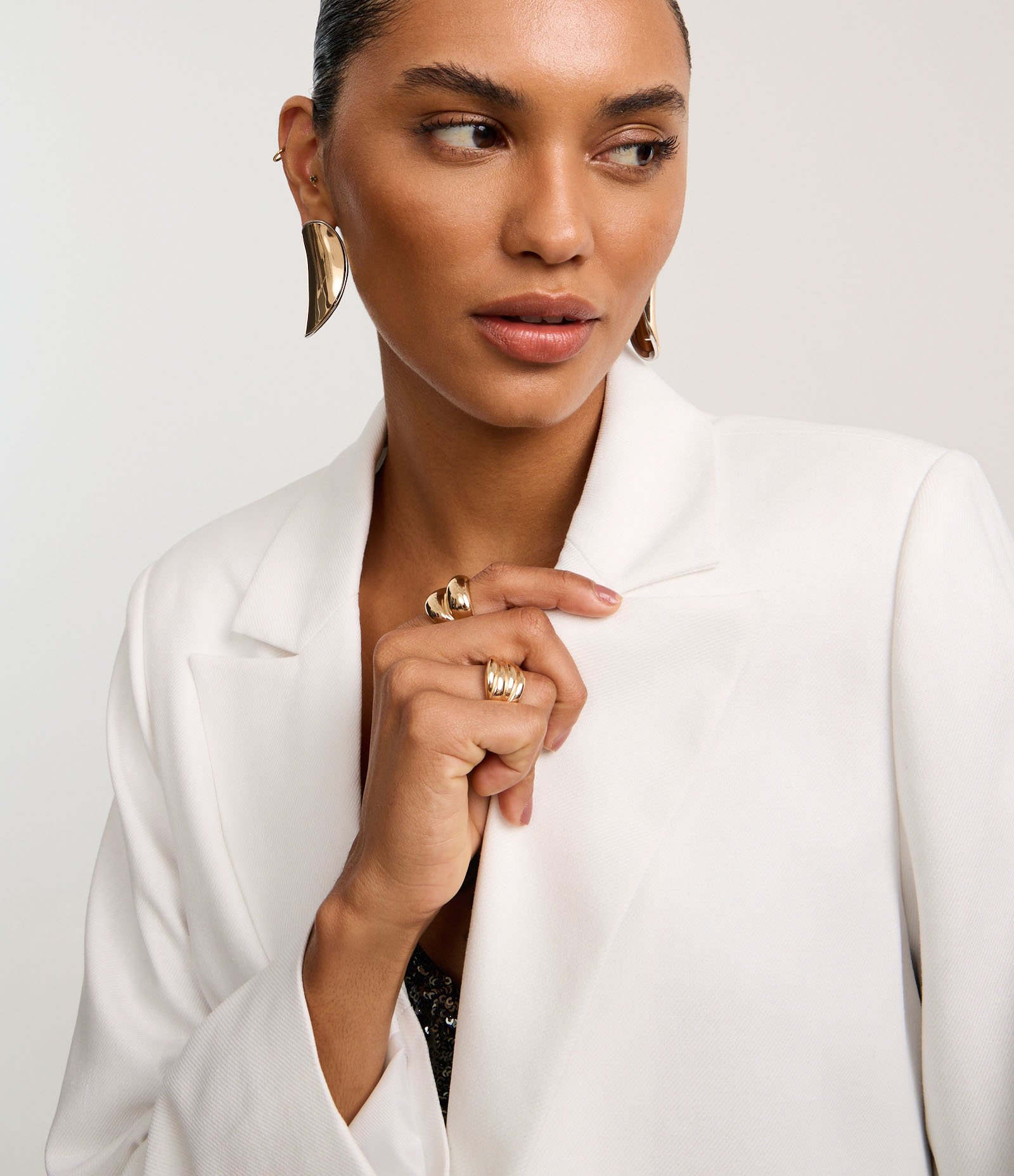 Blazer Oversized Alfaiatado com Botão Único e Lapelas Off White 4