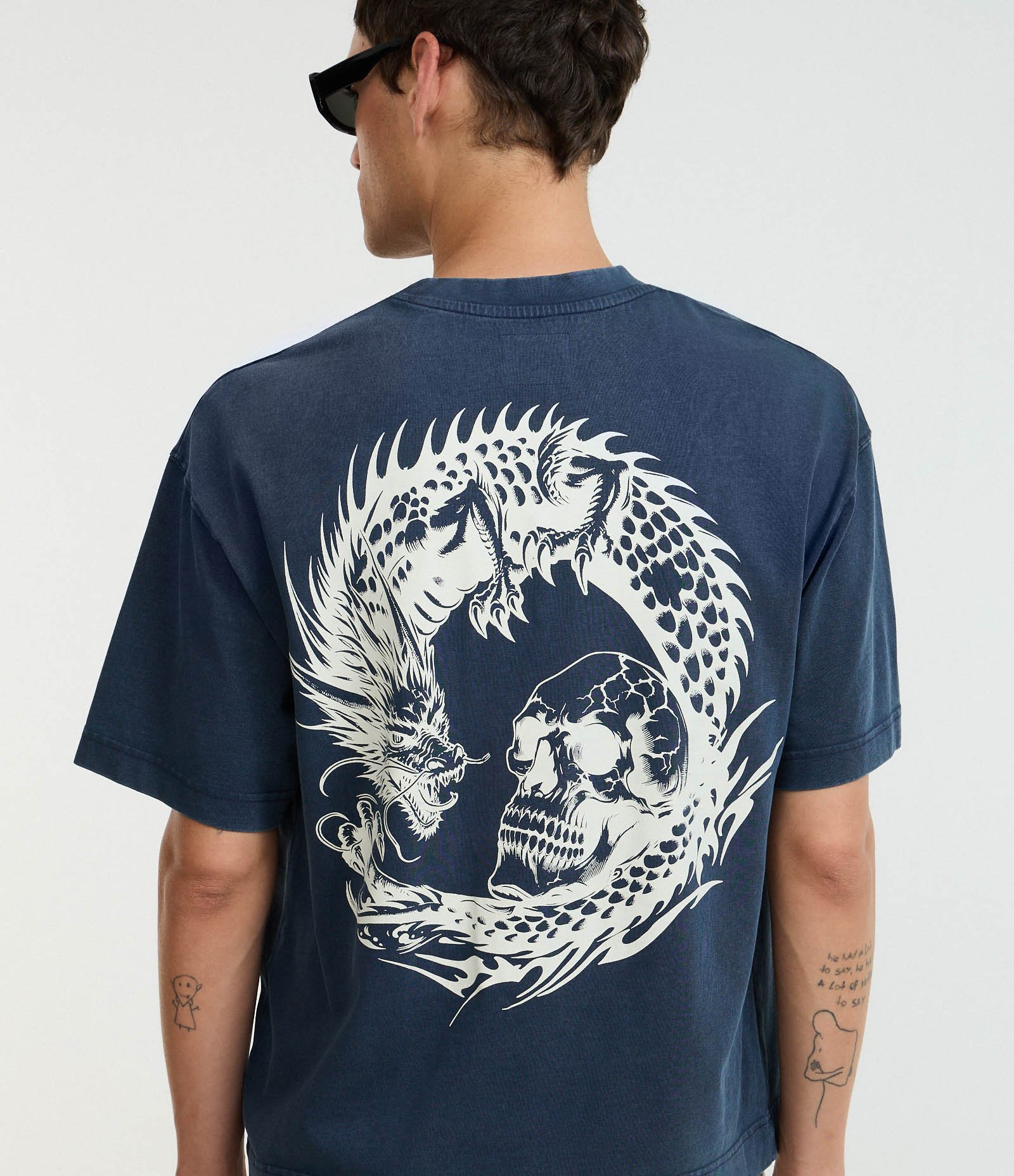 Camiseta Boxy em Malhão com Estampa Oriental e Lettering Dowfall Azul 3