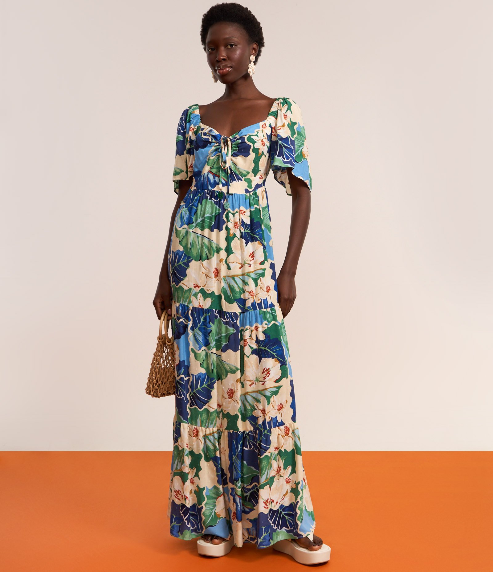 Vestido Longo Evasê com Amarração no Decote e Estampa Floral Multicores 5