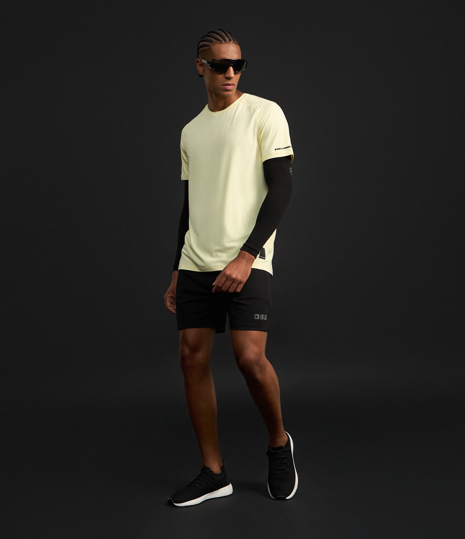 Camiseta Regular Esportiva em Tecnologia Dry com Etiqueta na Barra Amarelo 7