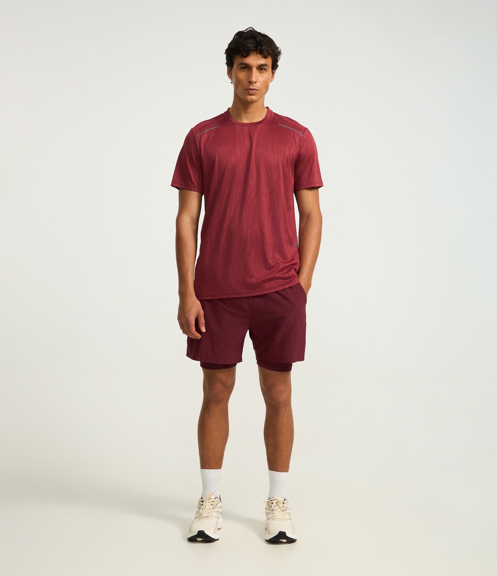 Camiseta Esportiva Tecnologia Dry com Estampa Heat Print Vermelho 2