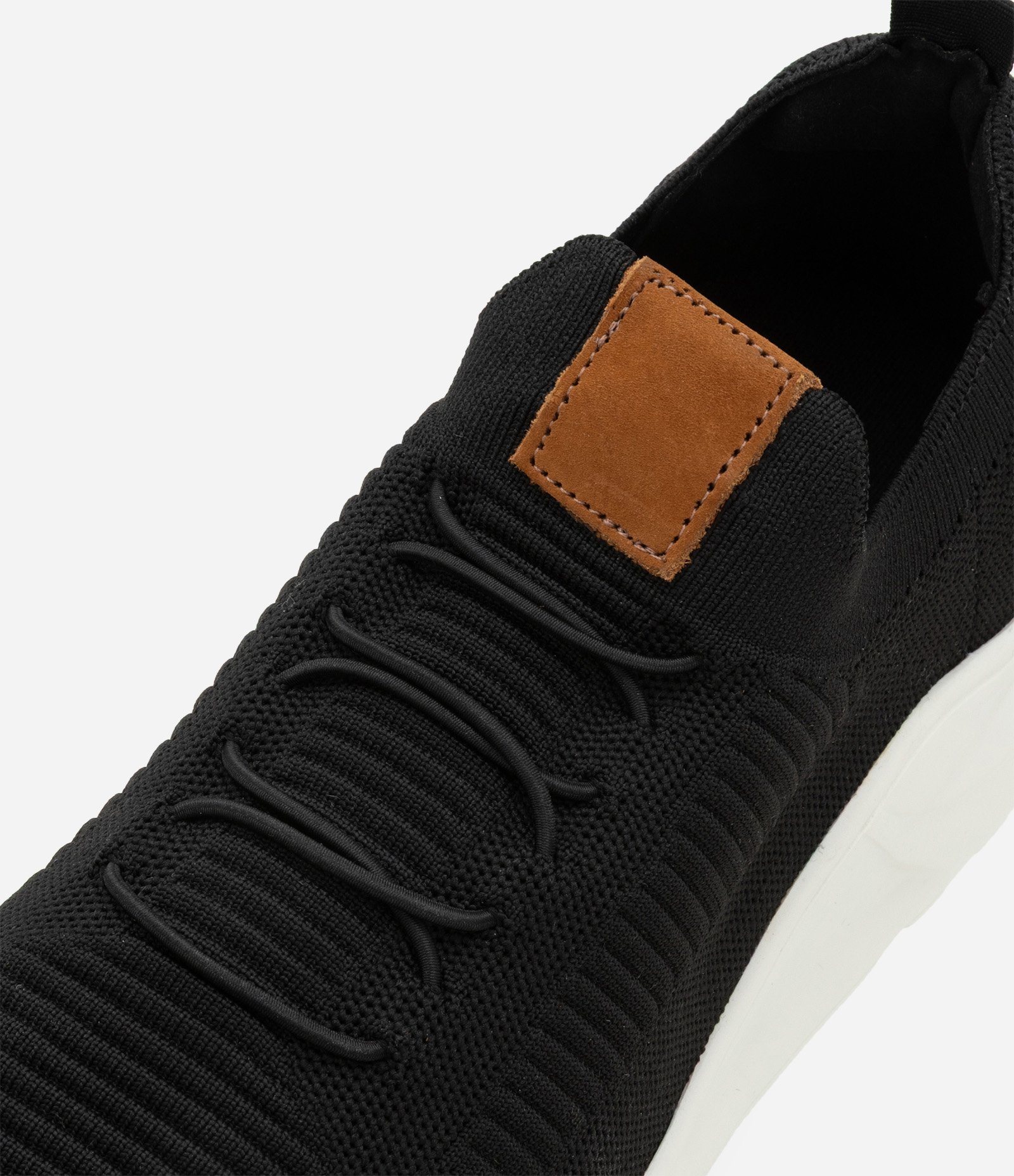 Tênis Esportivo Knit em Jacquard com Cadarço Elástico e Texturizado Preto 5