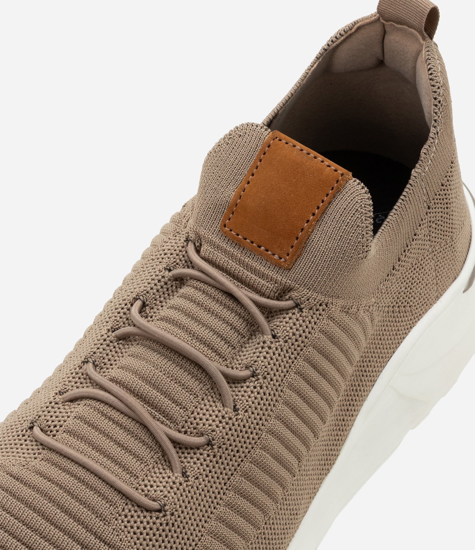 Tênis Esportivo Knit em Jacquard com Cadarço Elástico e Texturizado Marrom 4