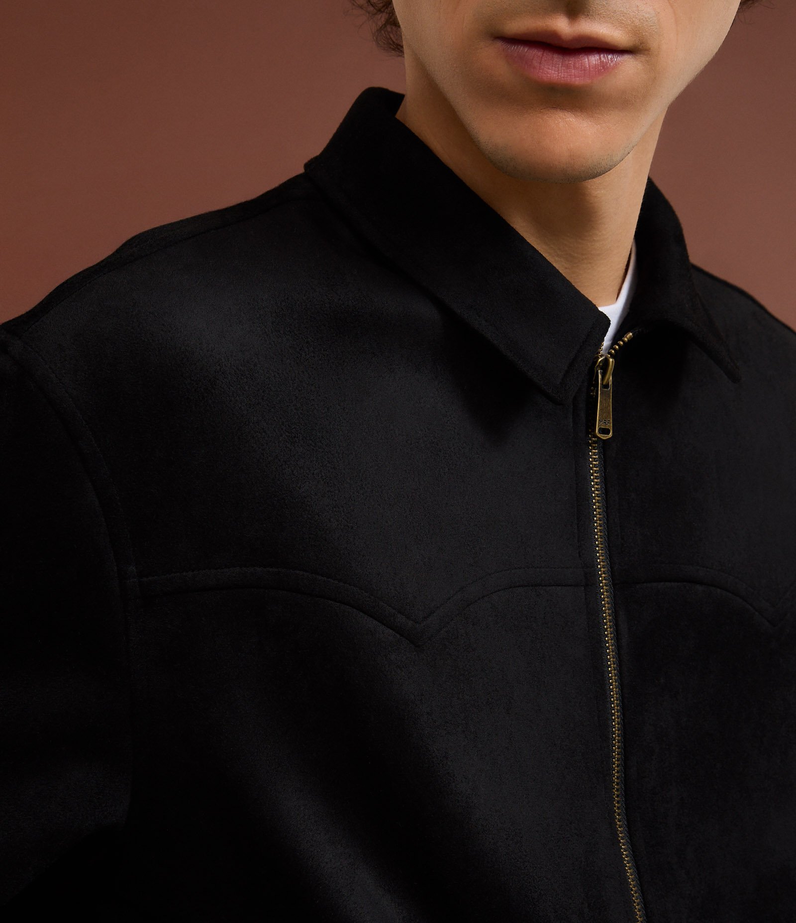 Jaqueta com Detalhes em Recorte e Barra com Elástico Preto 3