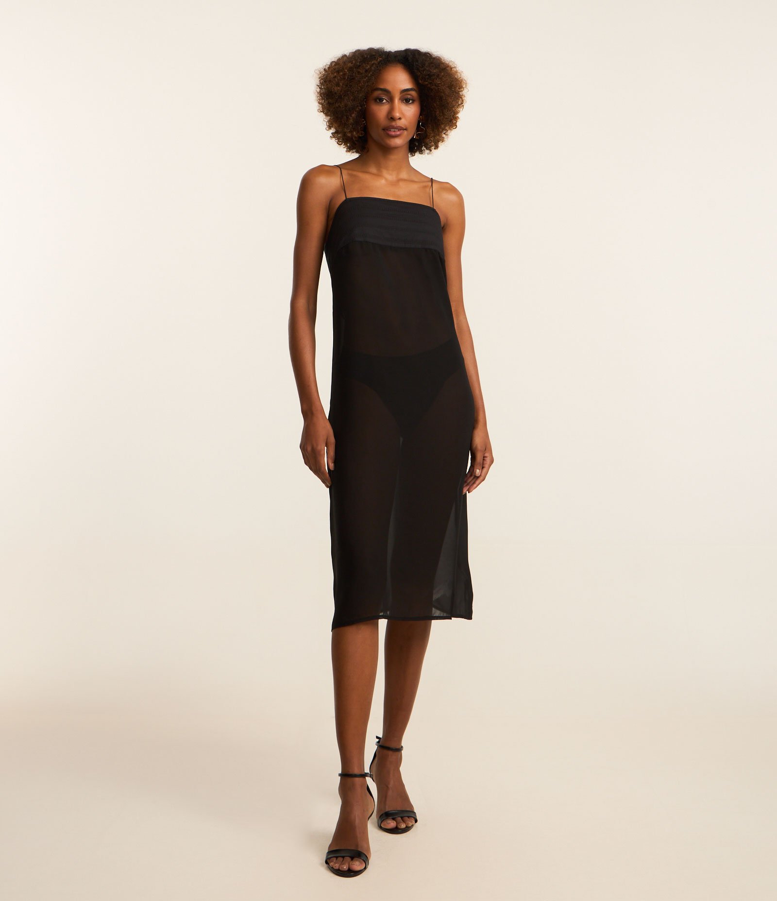 Vestido Midi em Chiffon com Transparência e Alça Fina Preto 2