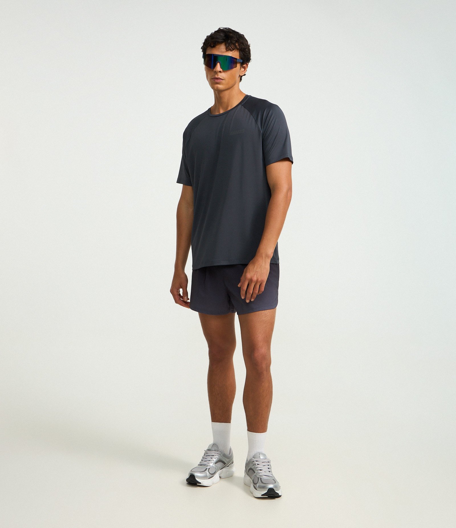 Camiseta Esportiva Regular com Tecnologia Dry e Lettering Refletivo Cinza 2