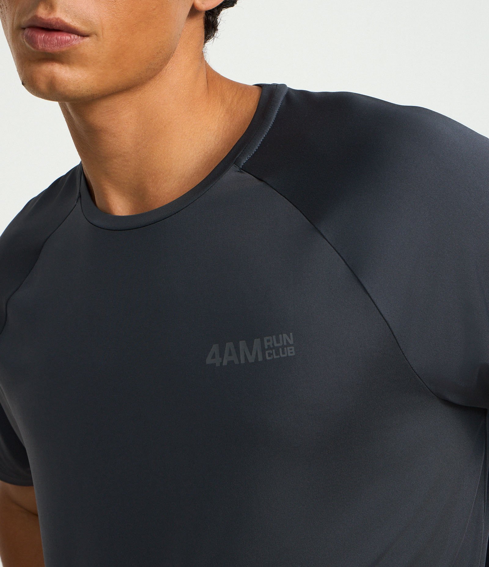 Camiseta Esportiva Regular com Tecnologia Dry e Lettering Refletivo Cinza 4