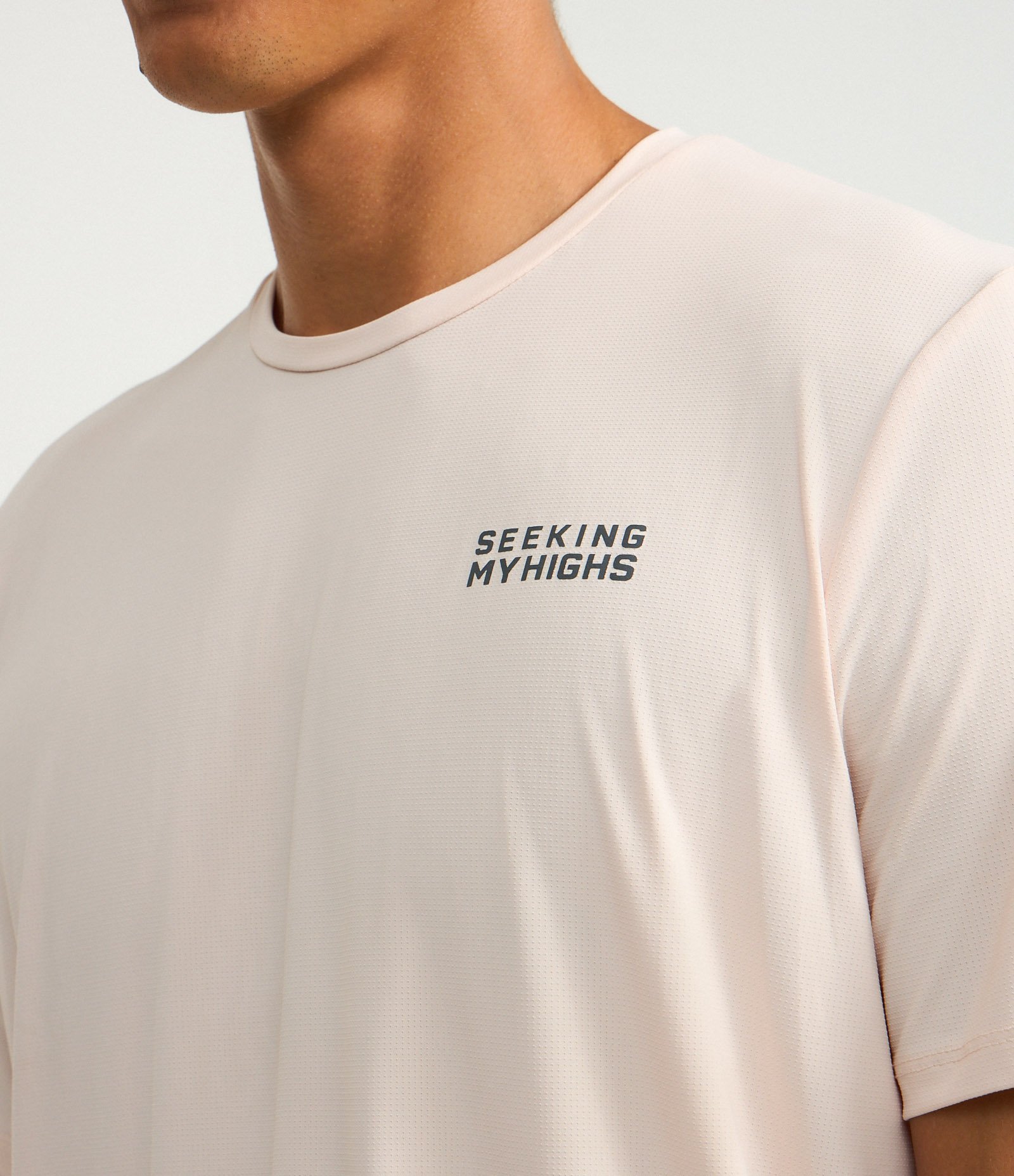 Camiseta Regular com Tecnologia Dry e Estampa Lettering Seeking My Highs Rosa 3