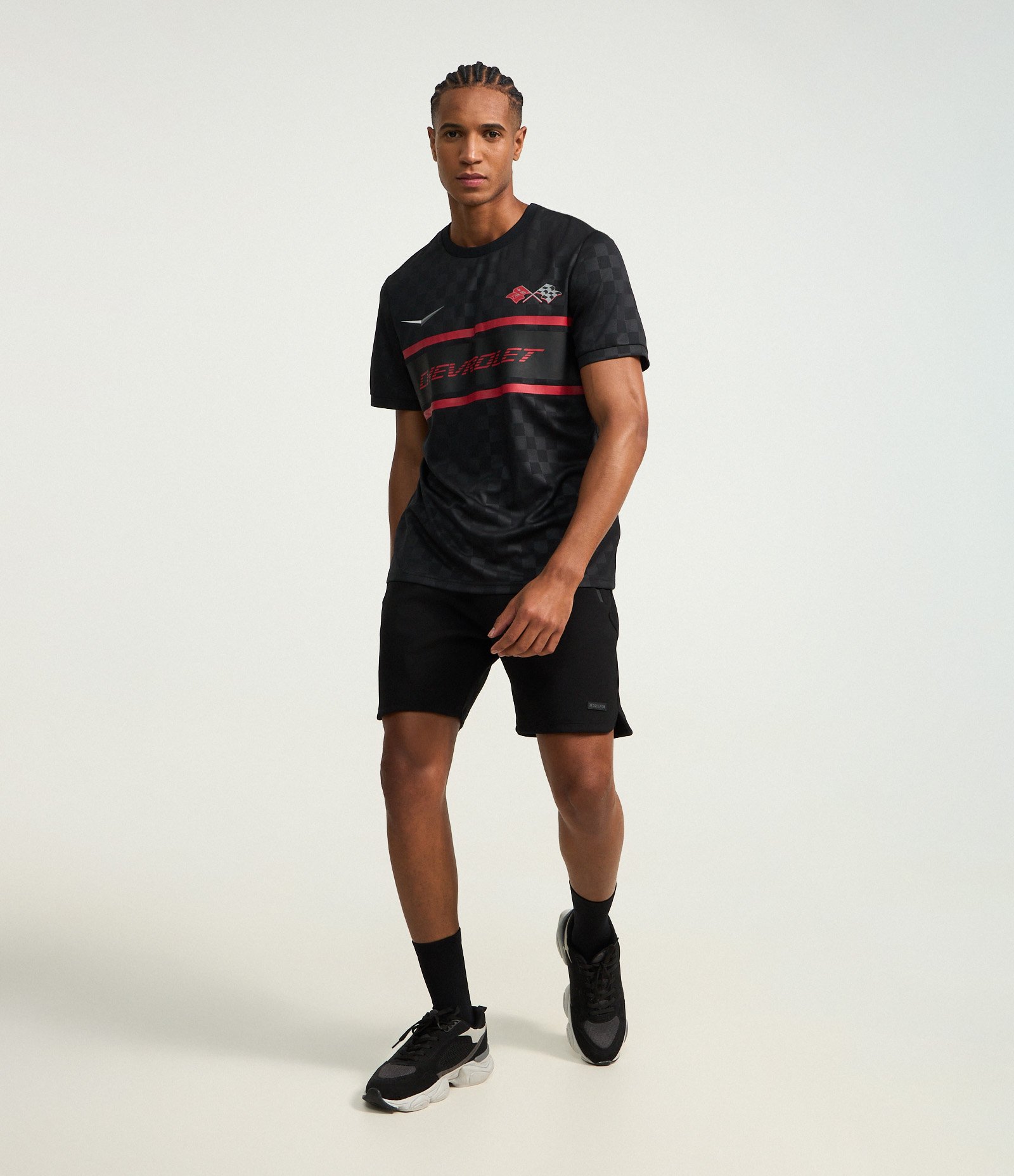 Camiseta Esportiva em Tecnologia Dry com Estampa Chevrolet Cinza 2