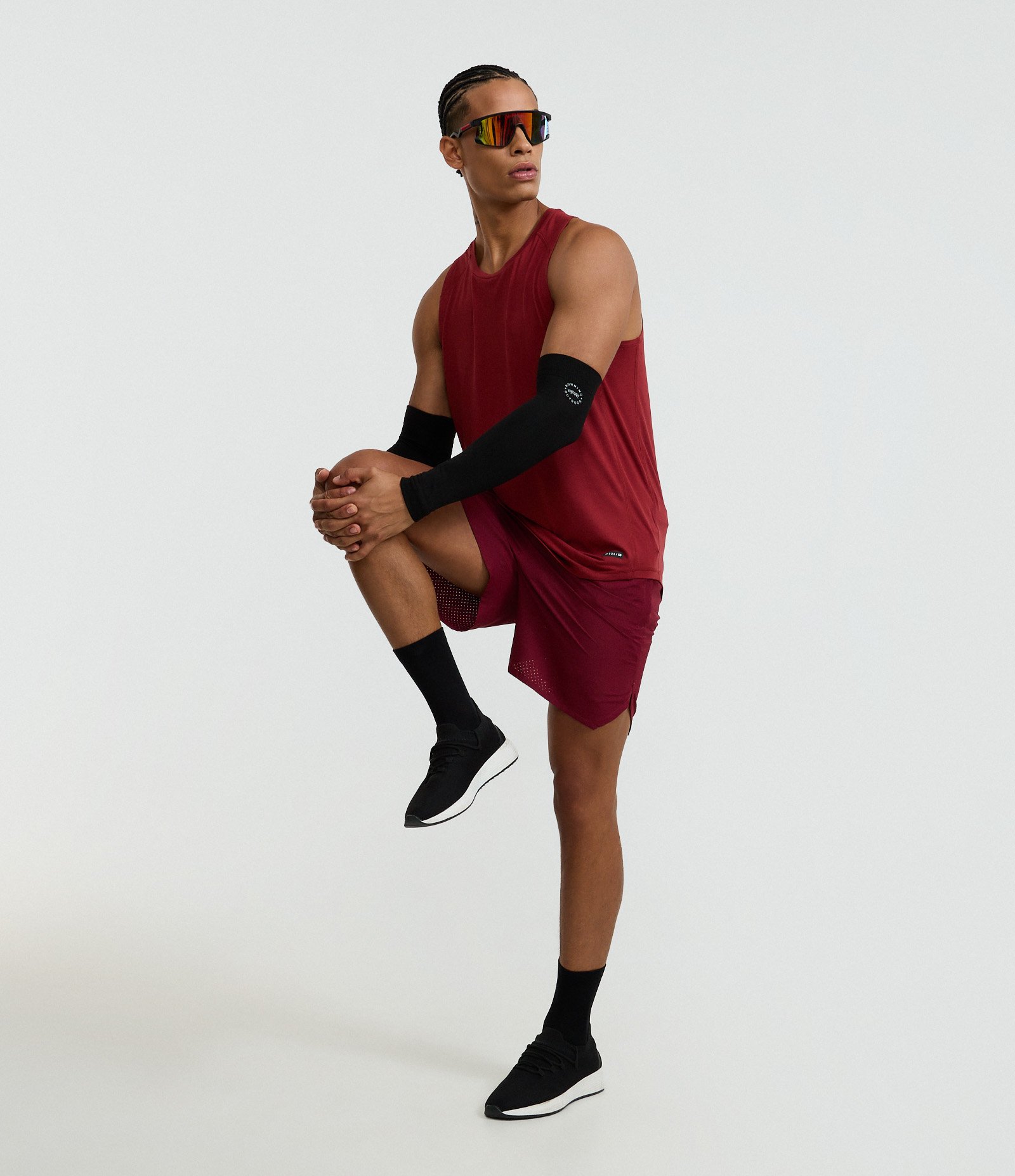 Regata Regular Esportiva com Etiqueta na Barra e Detalhe Contrastante Vermelho 5