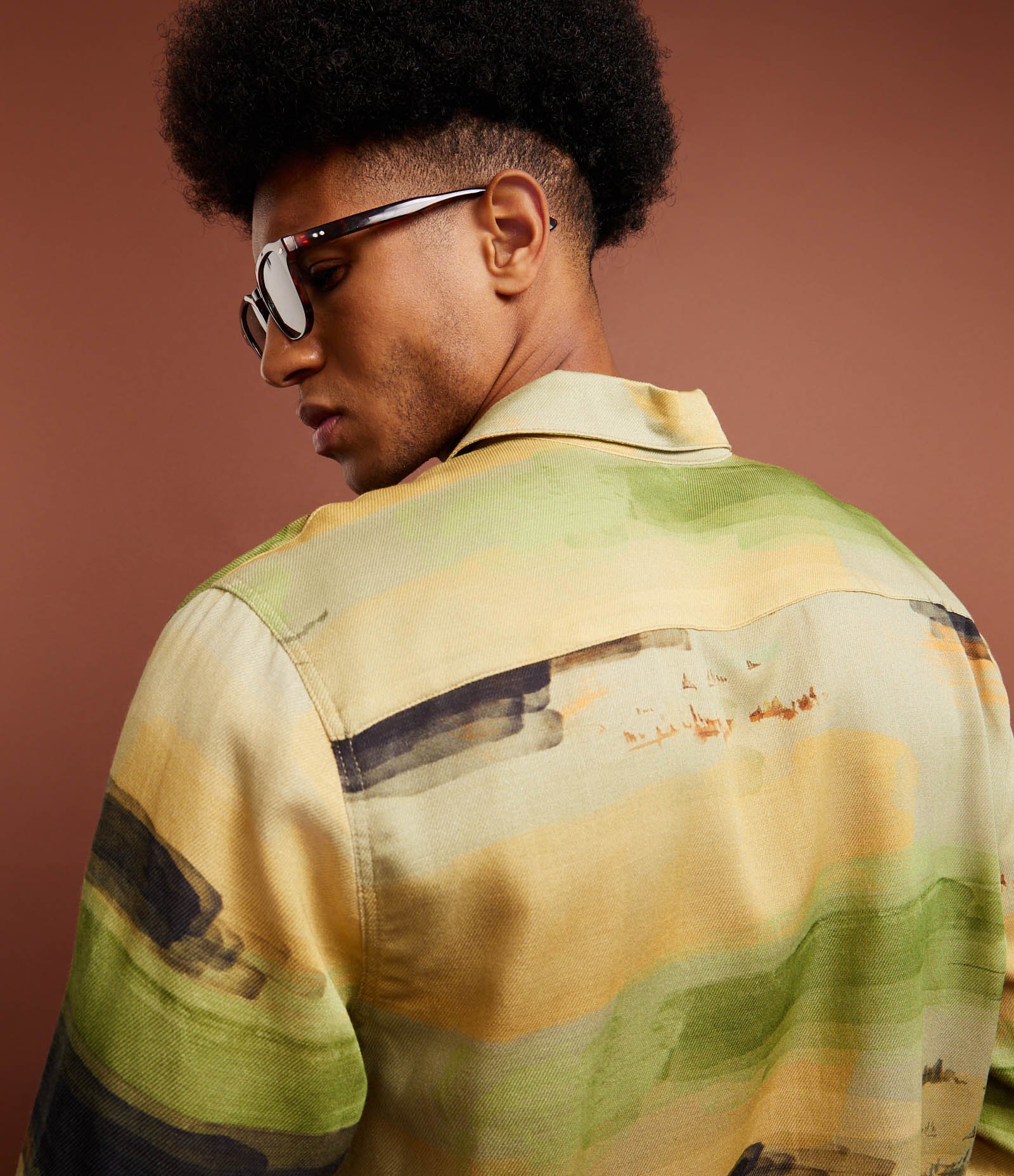 Camisa Regular em Cambraia com Estampa de Paisagem Estilo Aquarela Verde 3