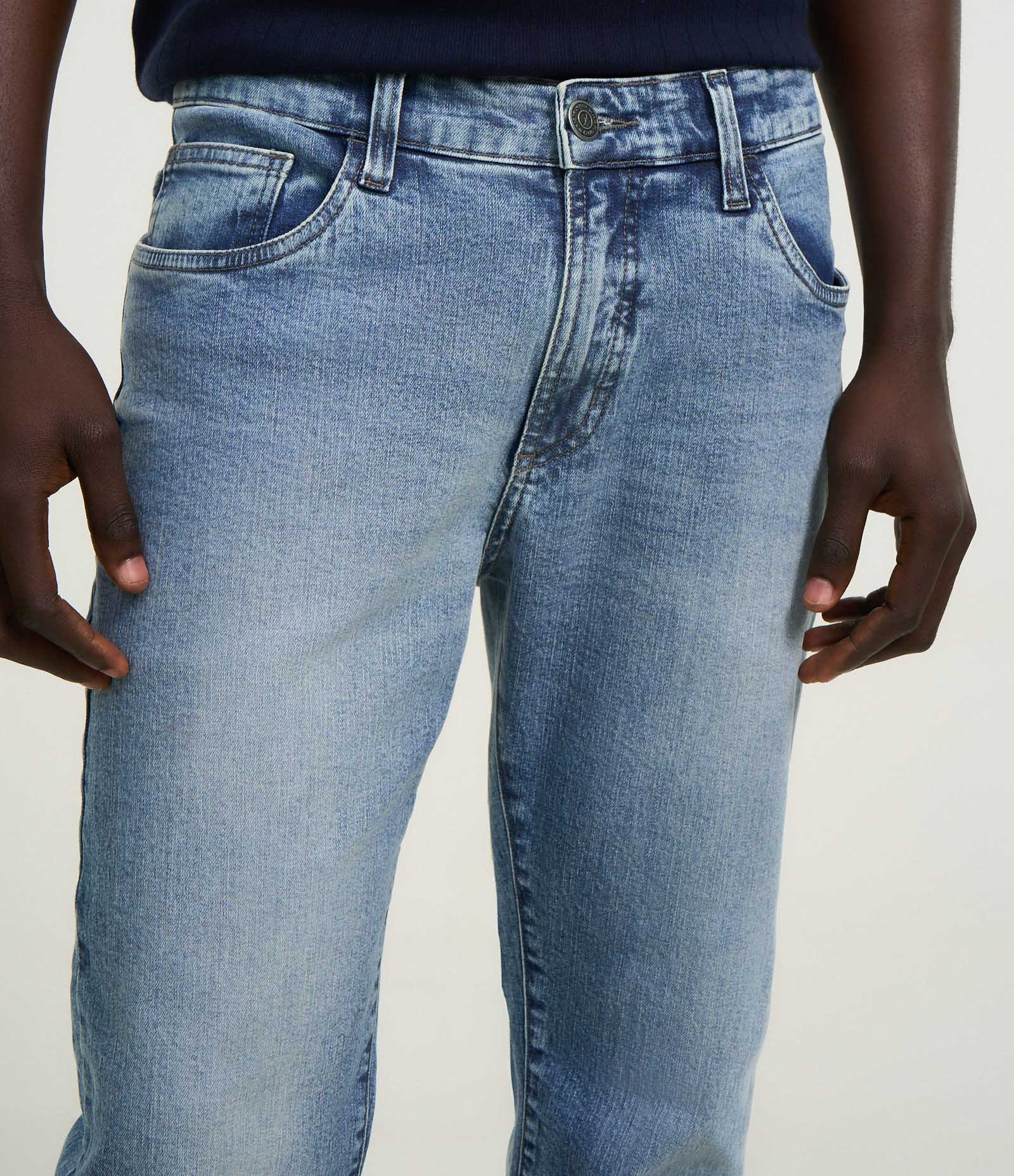Calça Jeans com Elastano Slim com Lavagem Azul 3
