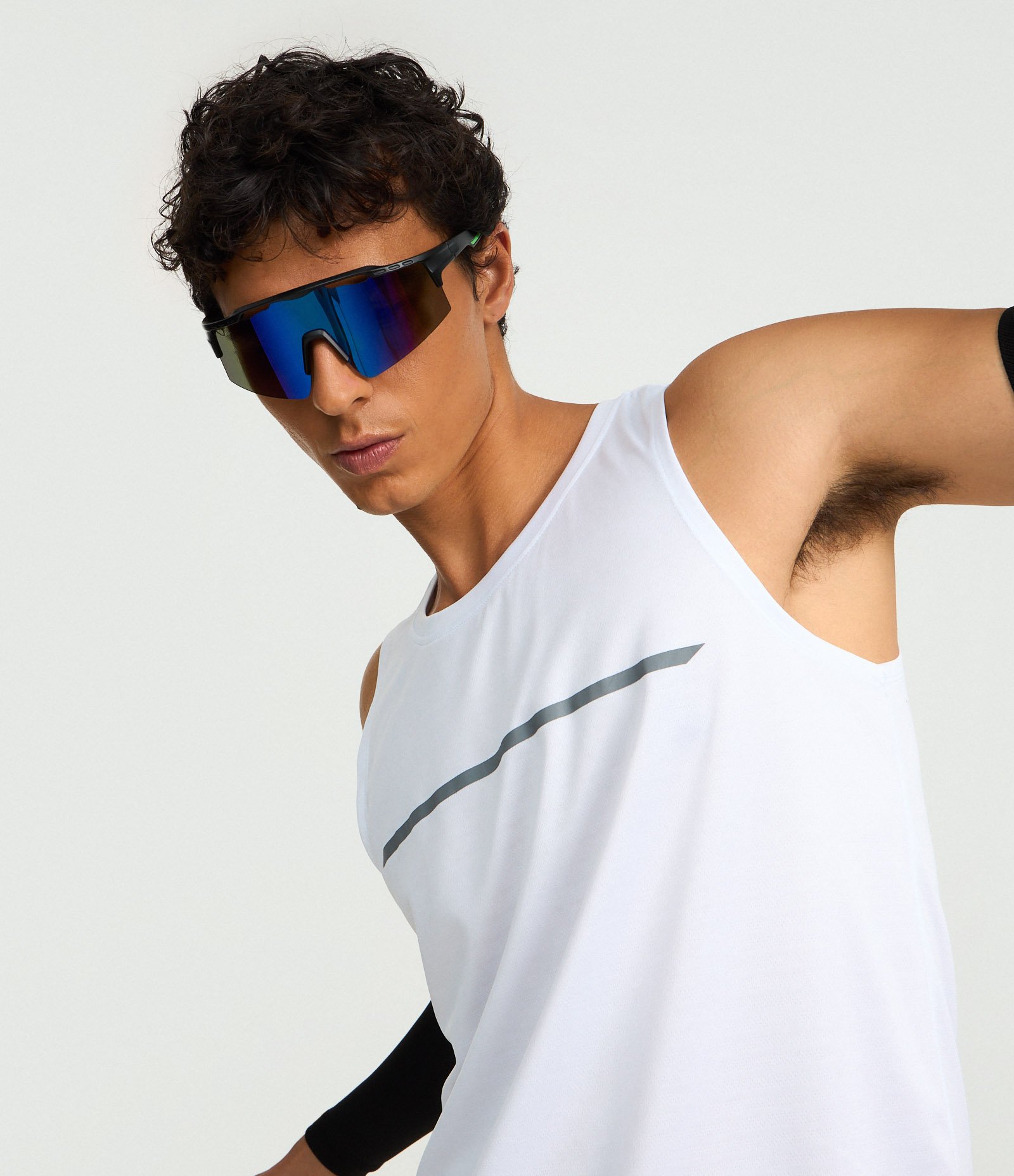 Regata Regular Esportiva em Tecnologia Dry com Detalhe Refletivo Bright White 6