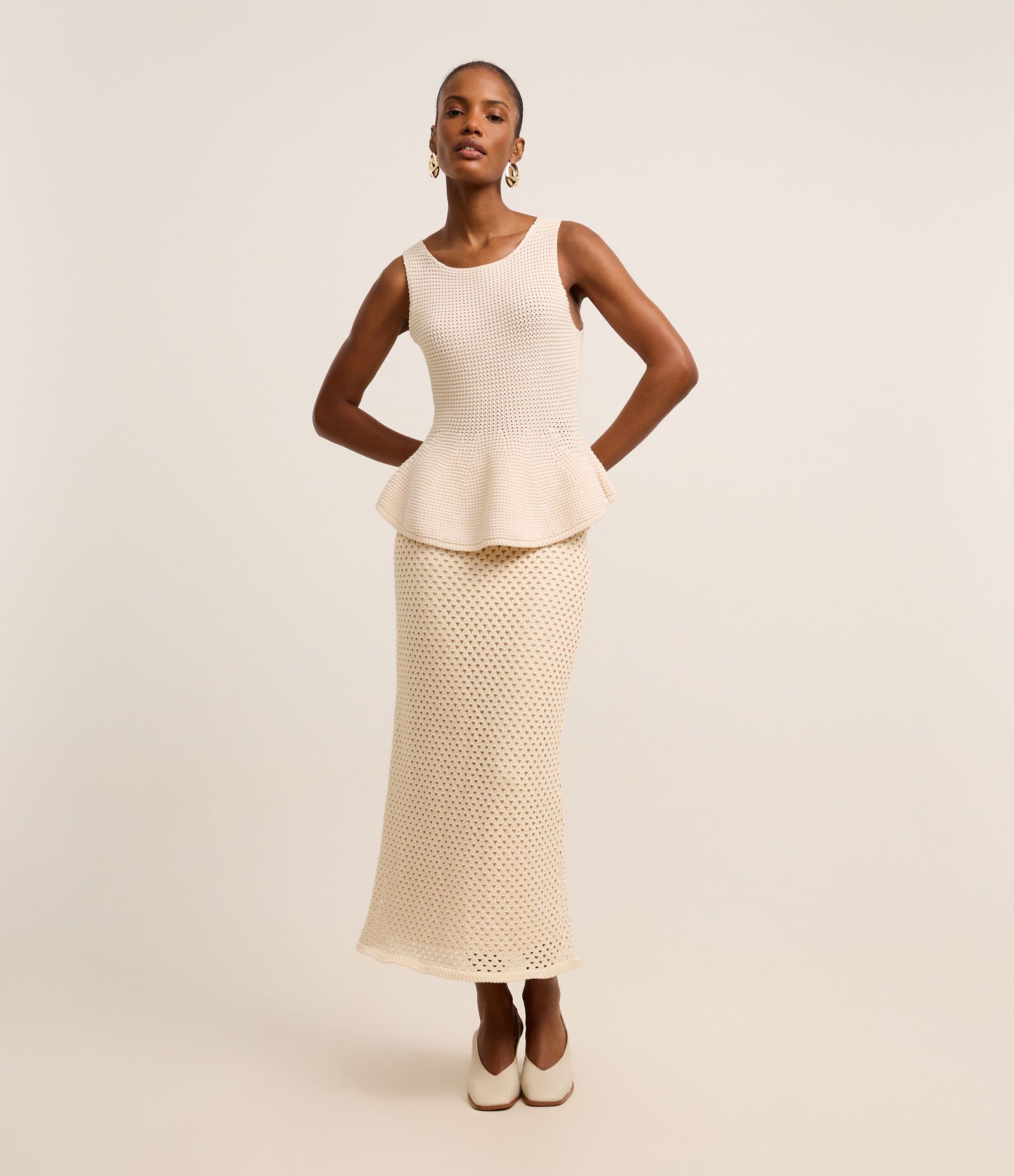 Blusa Peplum em Tricô com Ponto Vazado Off White 2