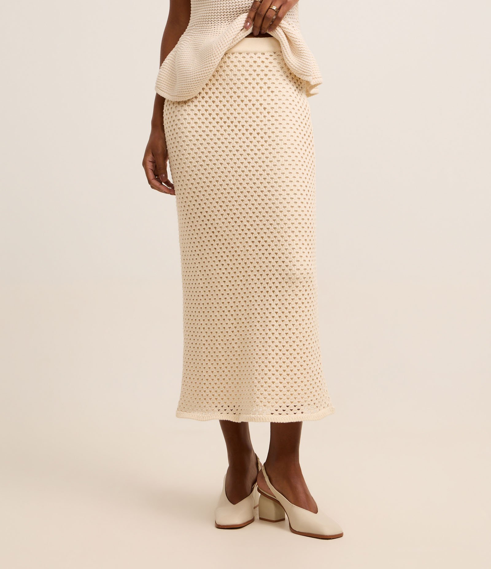 Saia Reta Longa em Tricô com Textura e Forro Removível Bege 4