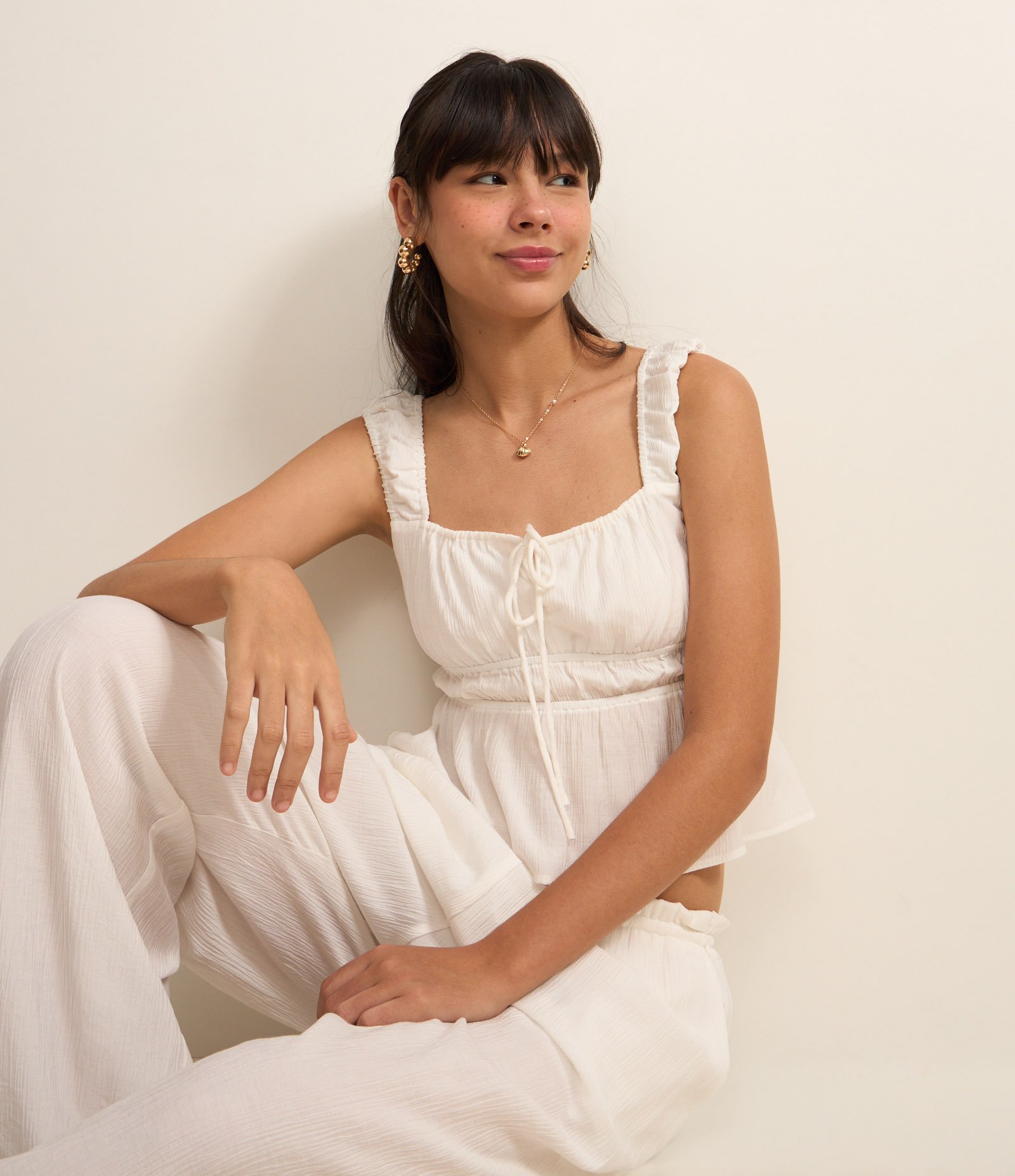 Calça Reta em Viscose Texturizada com Amarração na Cintura Branco 5