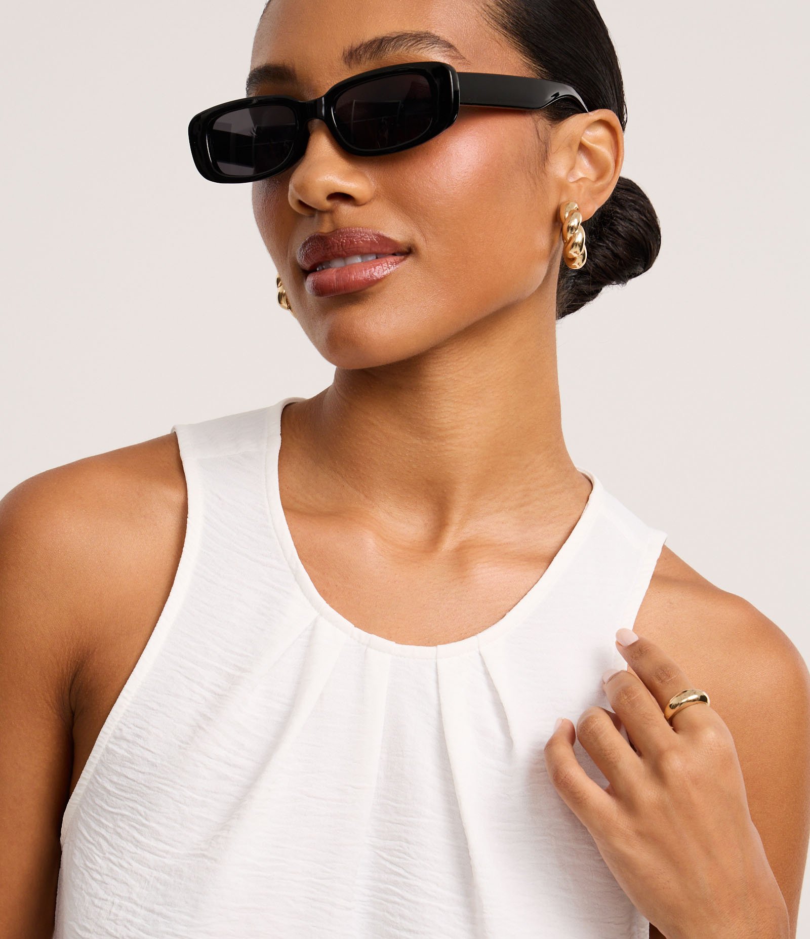 Blusa em Airflow com Franzidos na Gola Redonda Branco 3