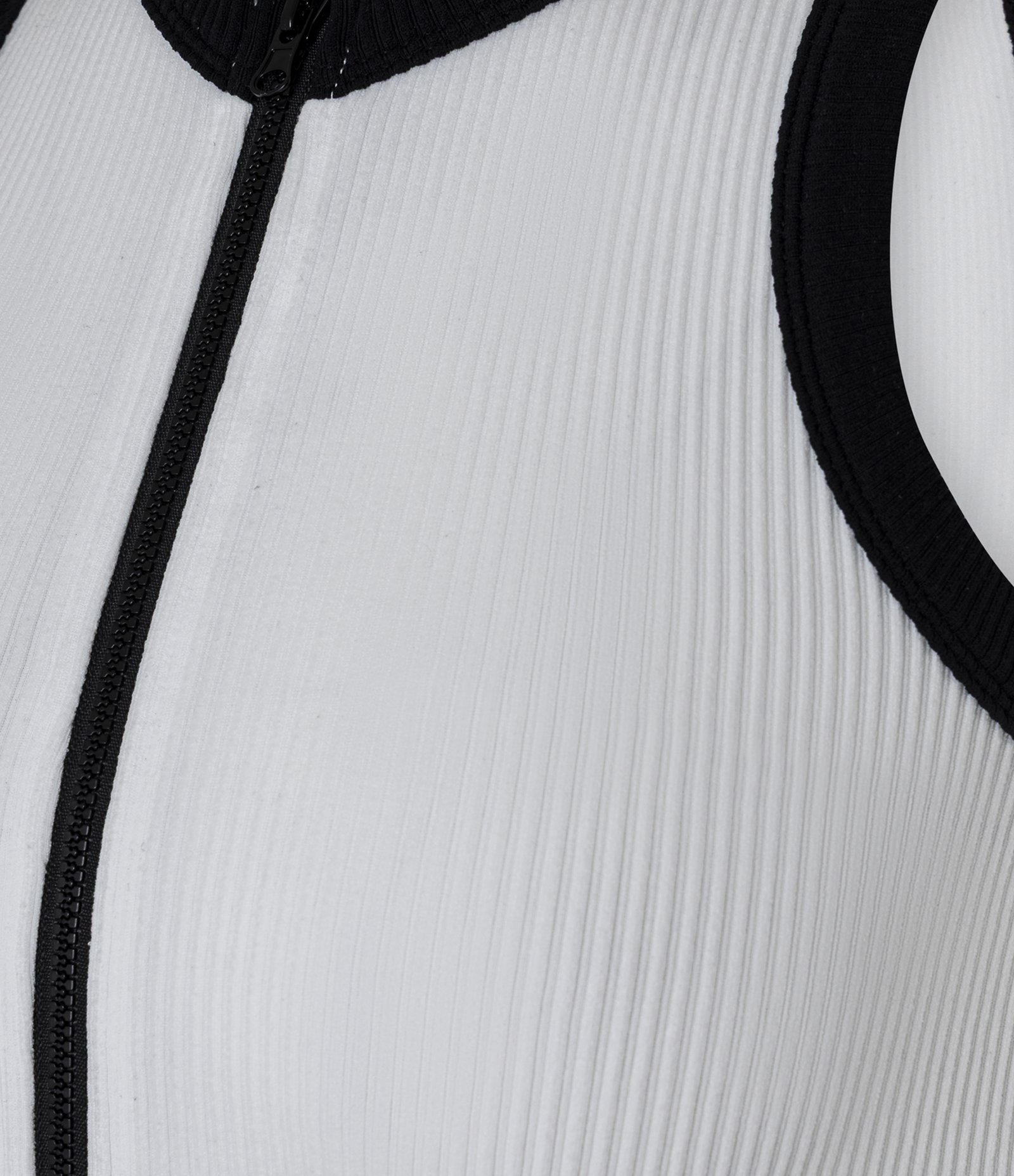 Regata Seamless com Zíper e Viés Contraste Branco 7