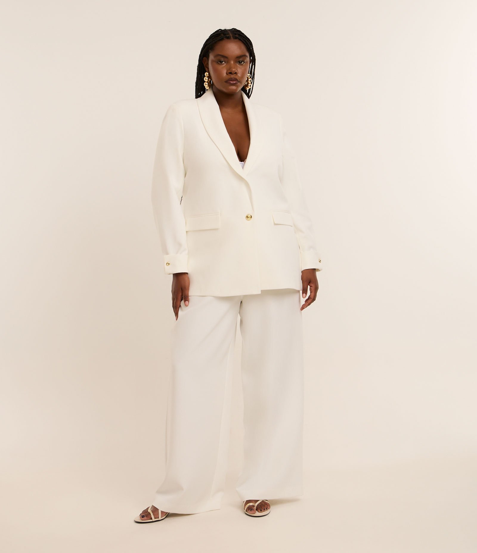 Blazer em Alfaiataria com Botão Gold Curve & Plus Size Branco 3