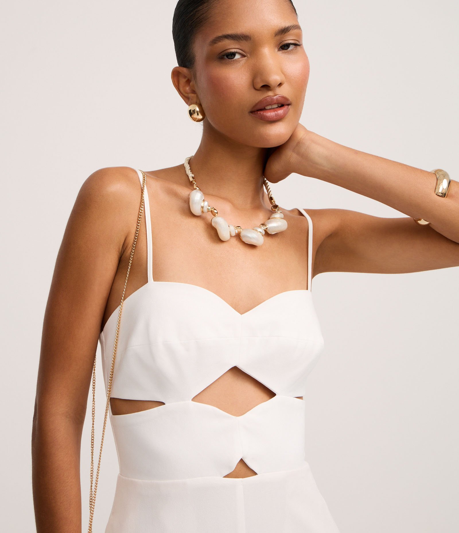 Macacão Wide Leg de Alça em Crepe com Decote Coração Off White 3