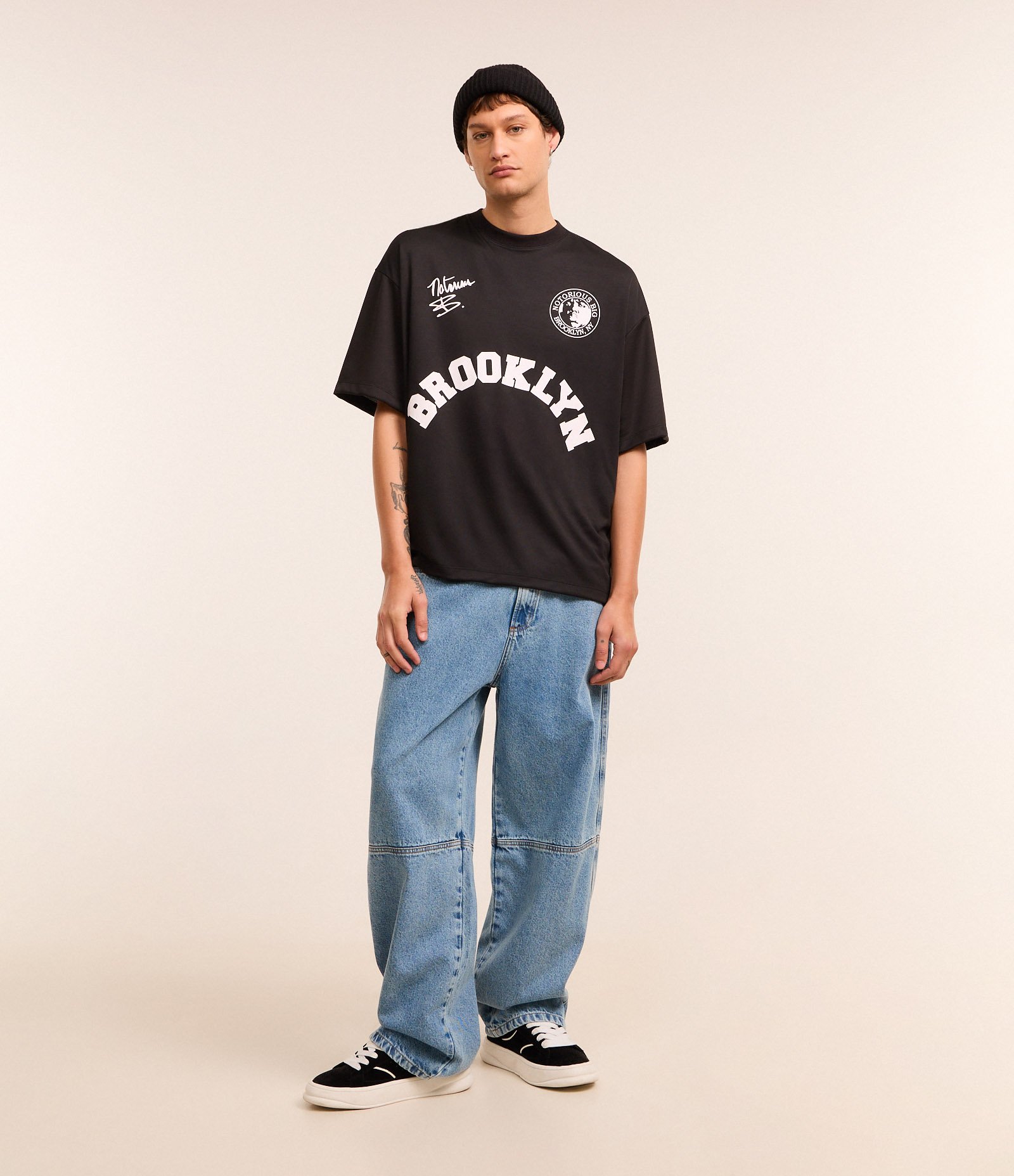 Camiseta Oversized com Estampa Localizada e Lettering Notorious BIG Preto 2