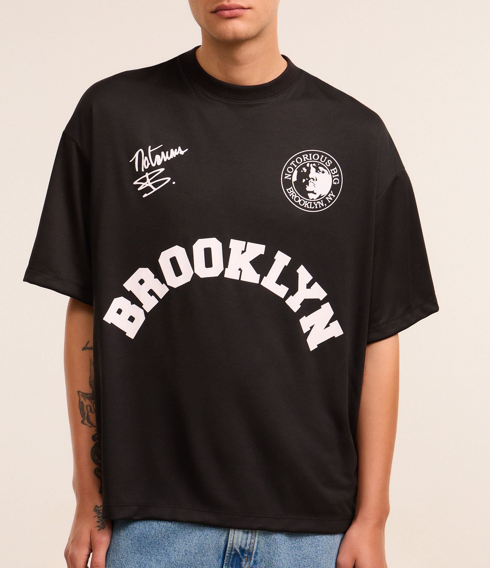Camiseta Oversized com Estampa Localizada e Lettering Notorious BIG Preto 5